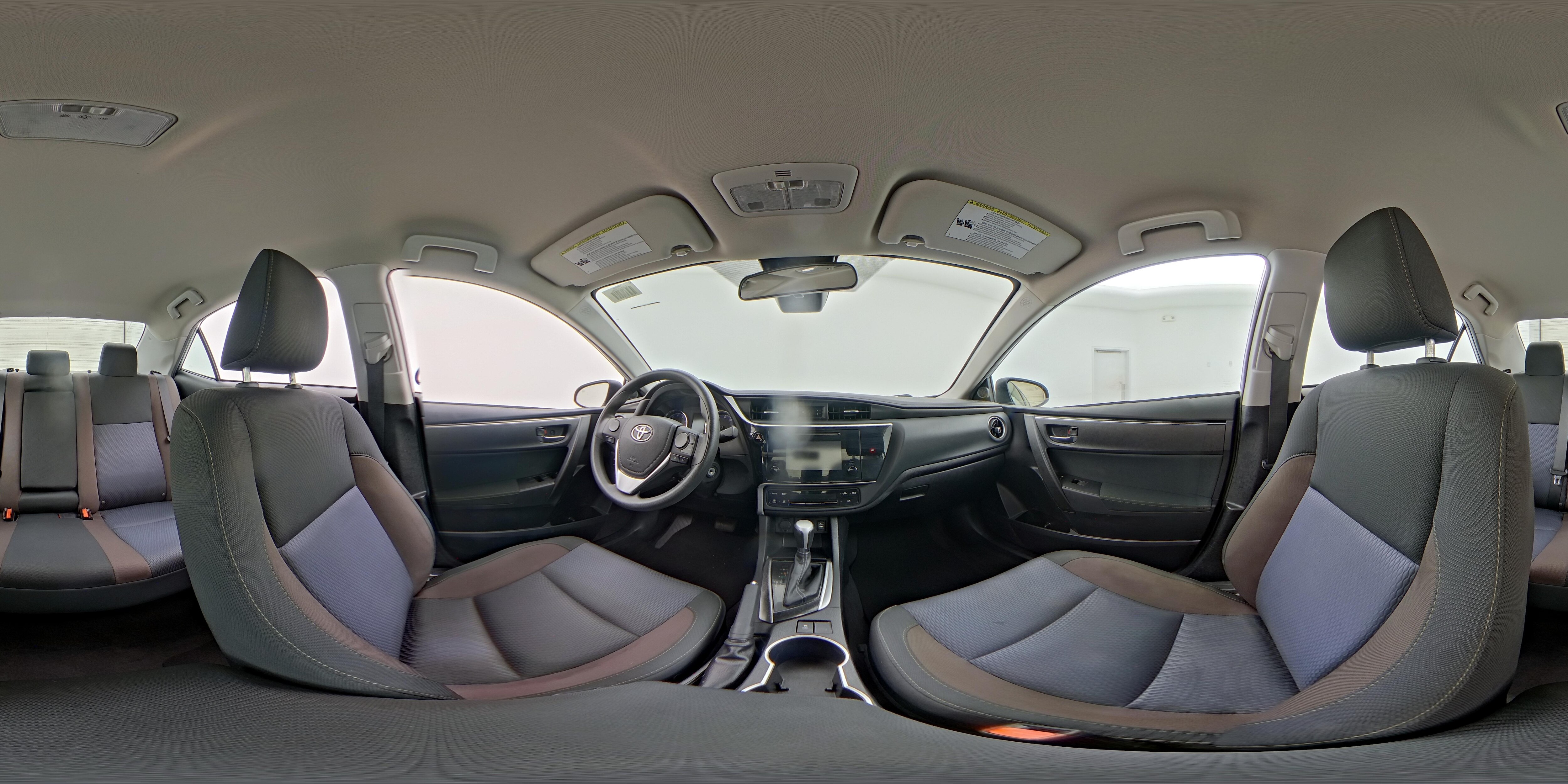 2018 Toyota Corolla LE - Photo 24