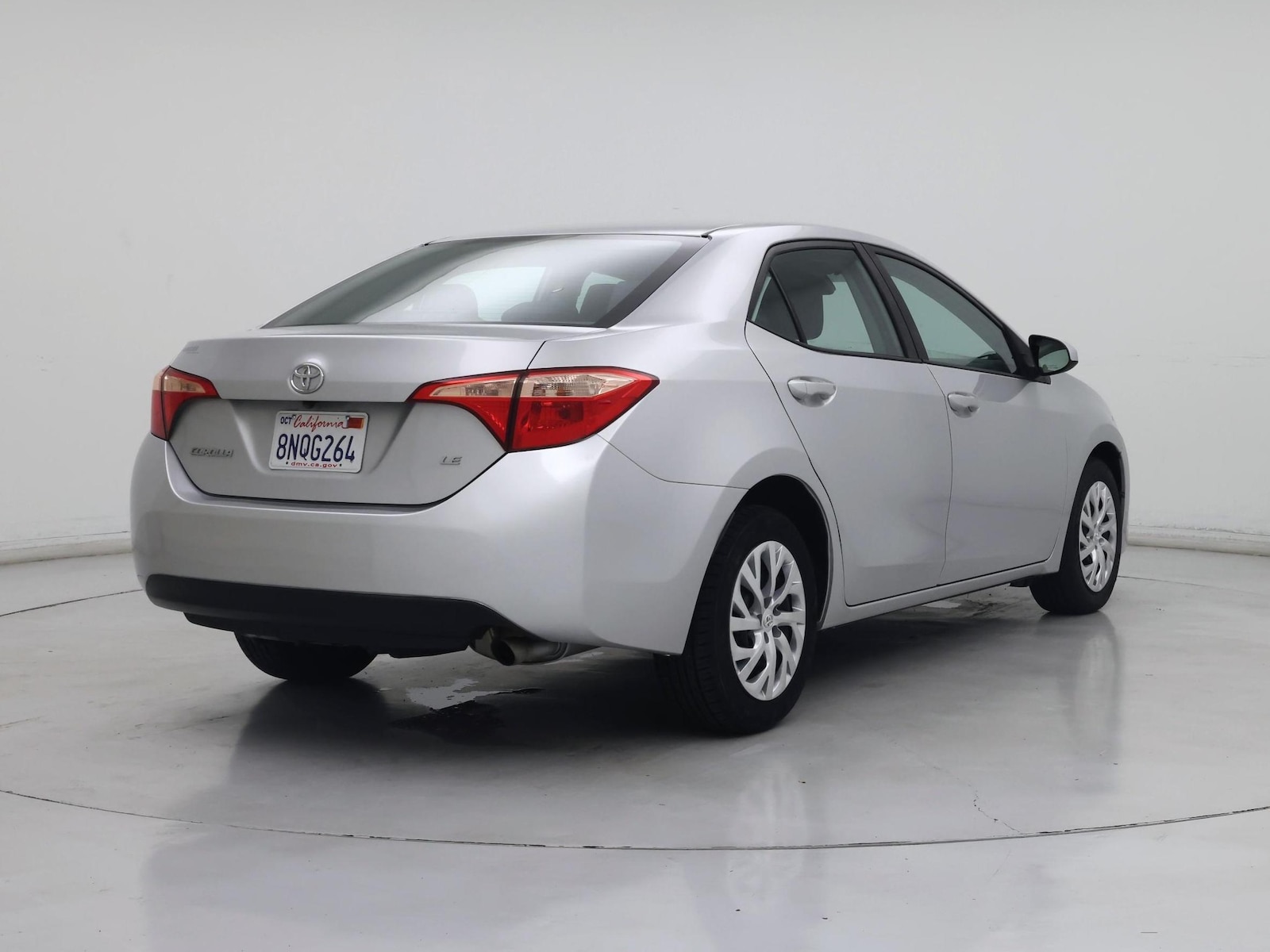 2018 Toyota Corolla LE - Photo 9