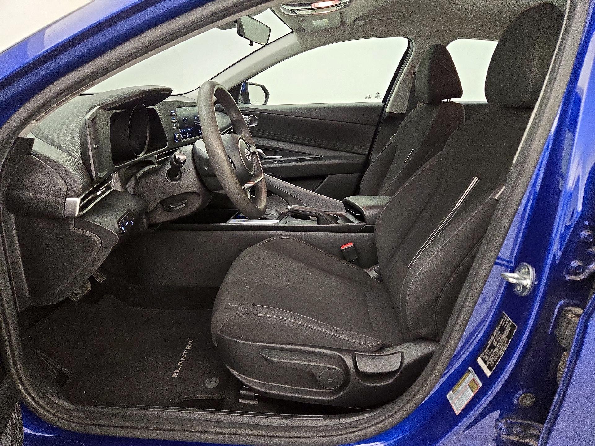 Thumbnail: 2023 Hyundai Elantra - 11