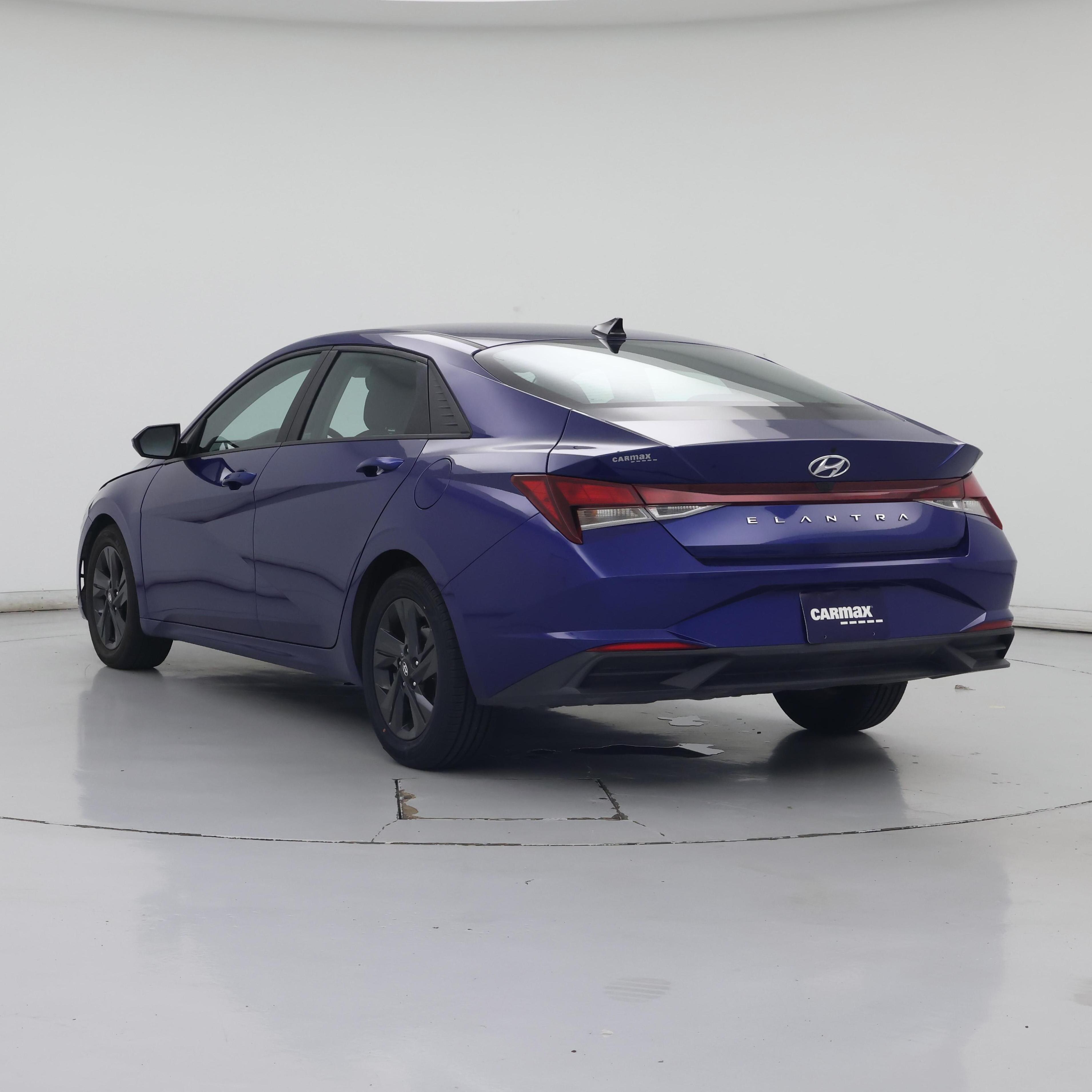 Thumbnail: 2023 Hyundai Elantra - 2