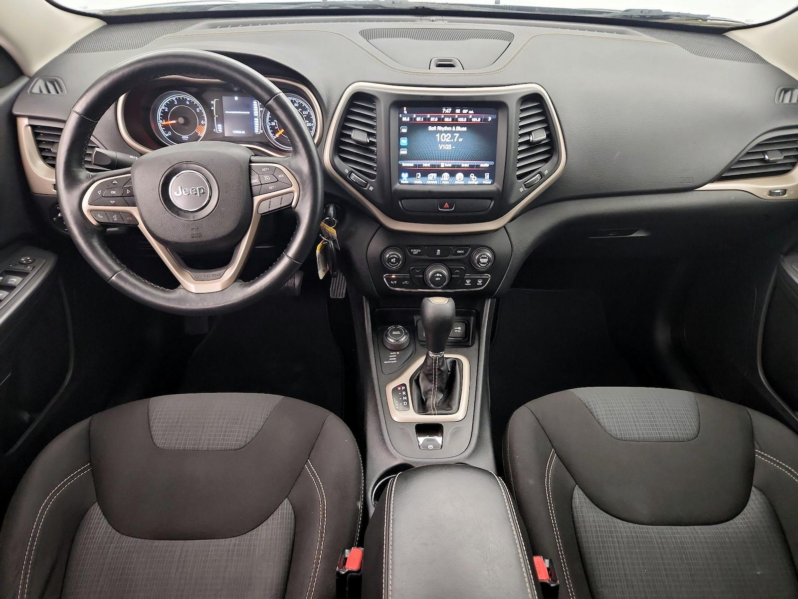 2015 Jeep Cherokee Latitude - Photo 10