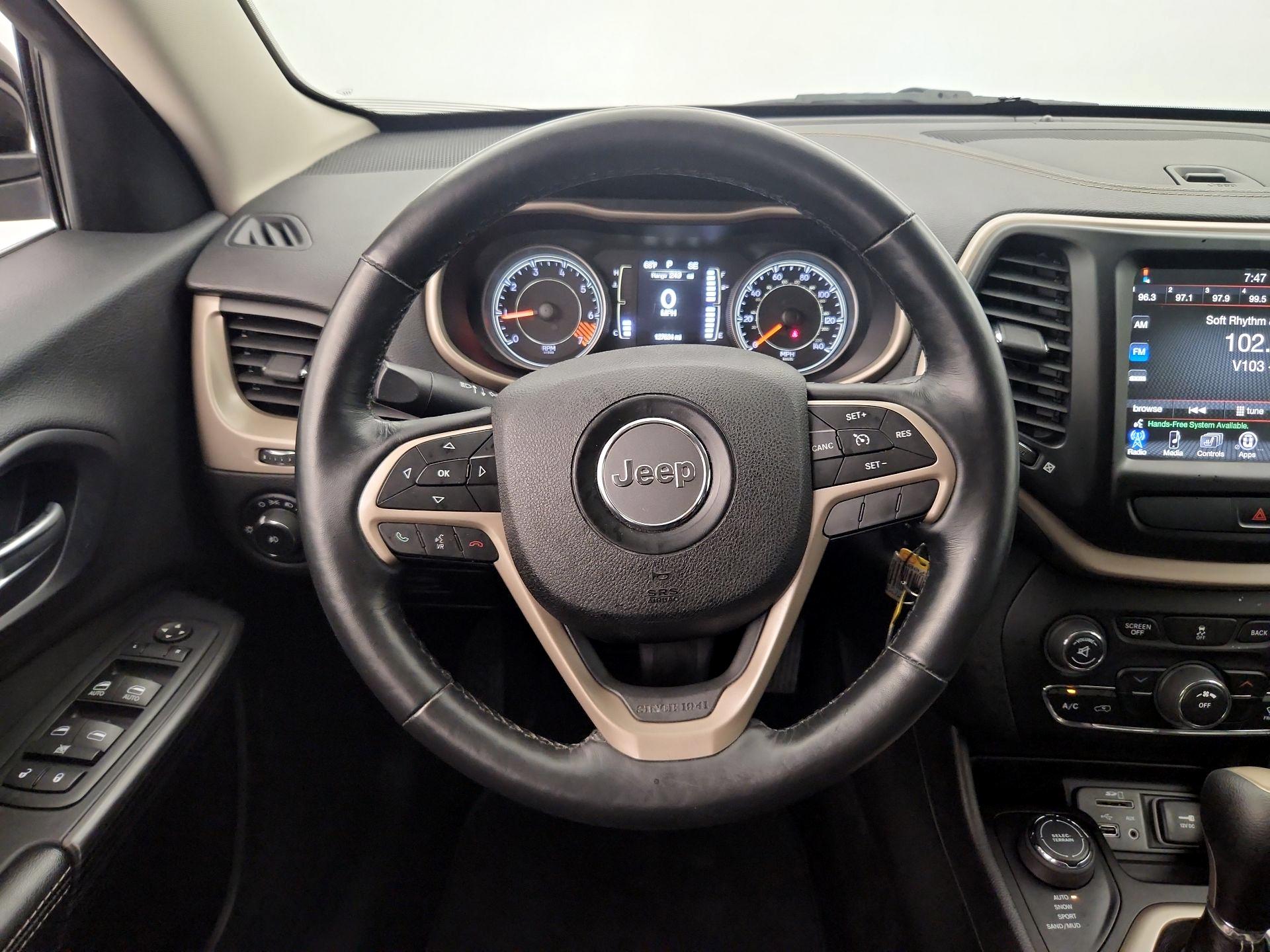 Thumbnail: 2015 Jeep Cherokee - 10