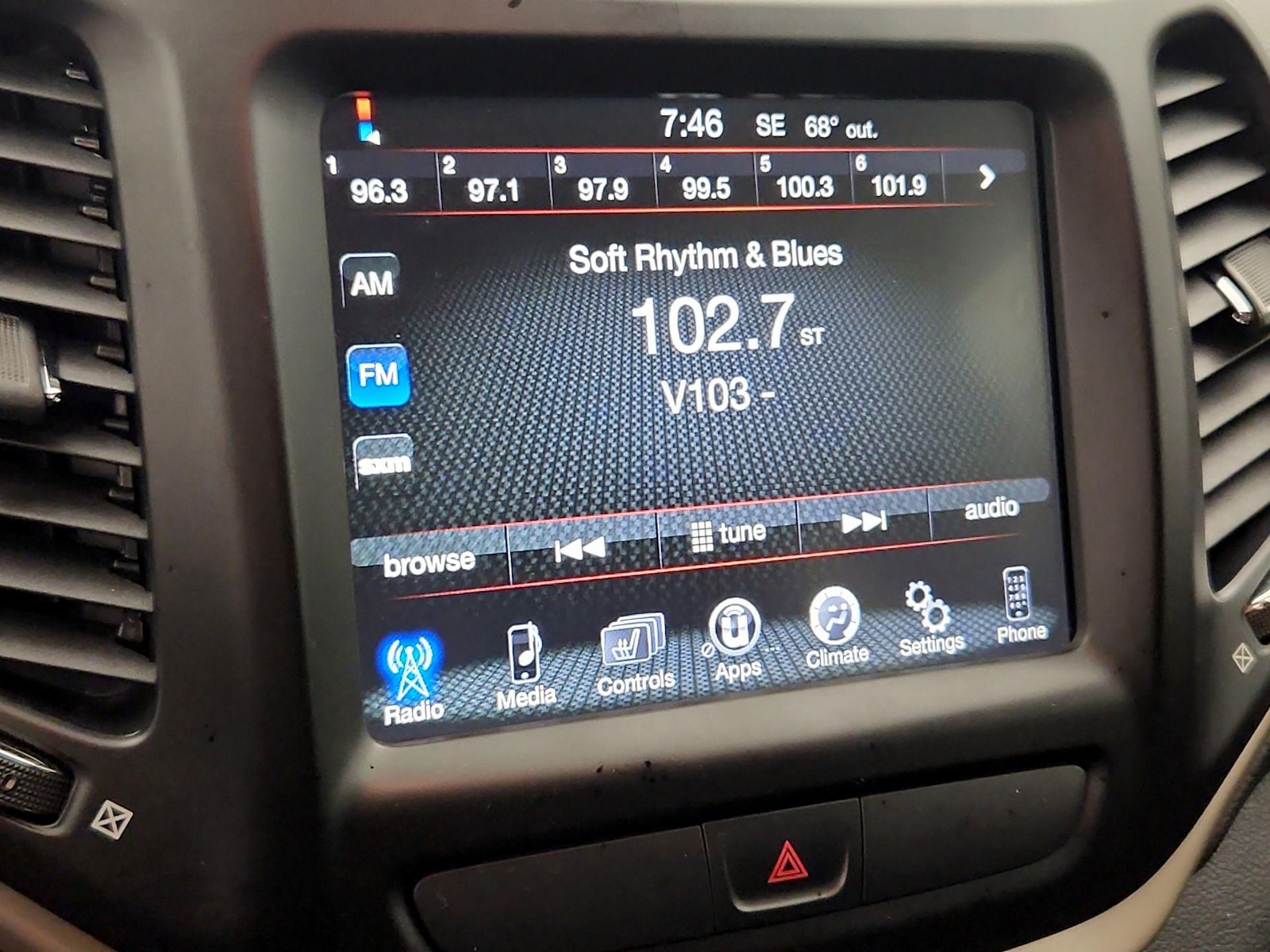 2015 Jeep Cherokee Latitude - Photo 16