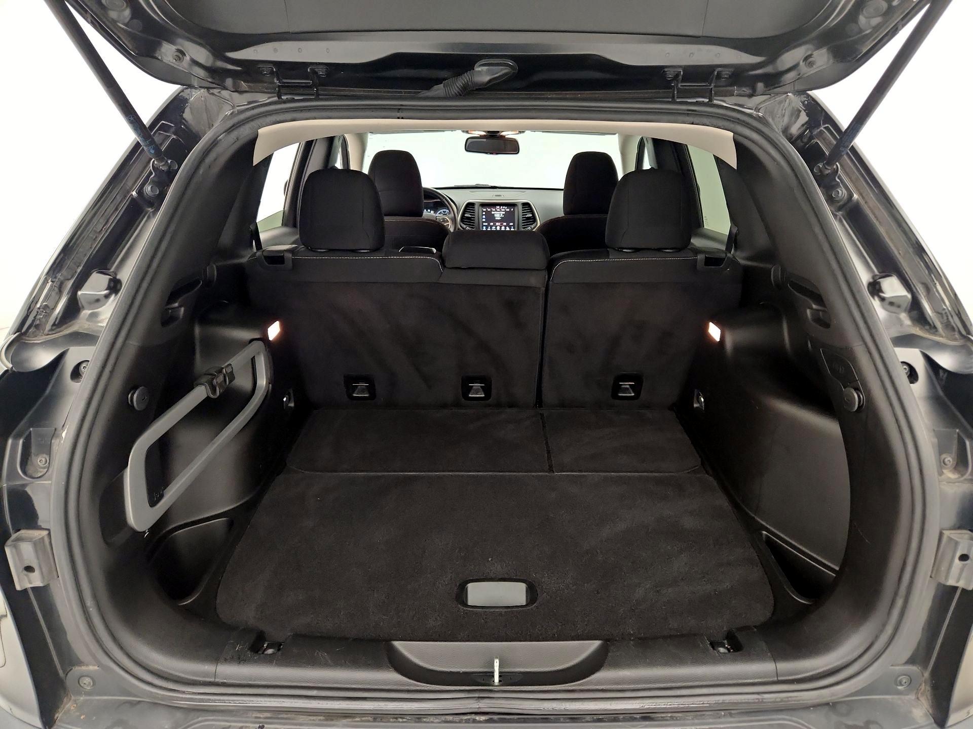 Thumbnail: 2015 Jeep Cherokee - 20