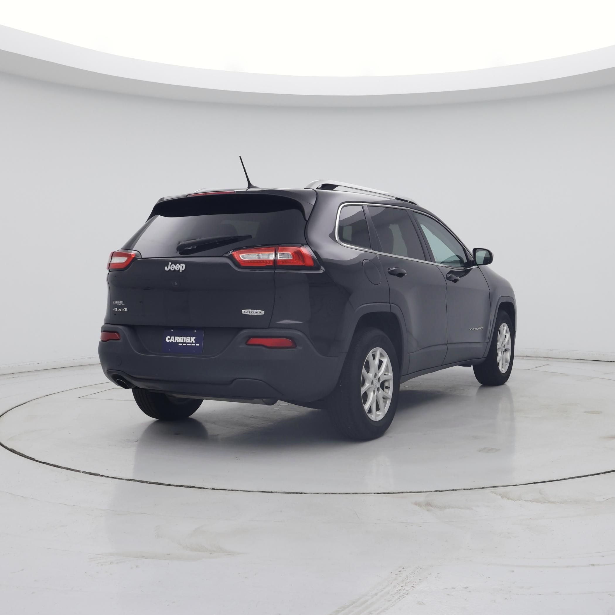 Thumbnail: 2015 Jeep Cherokee - 8