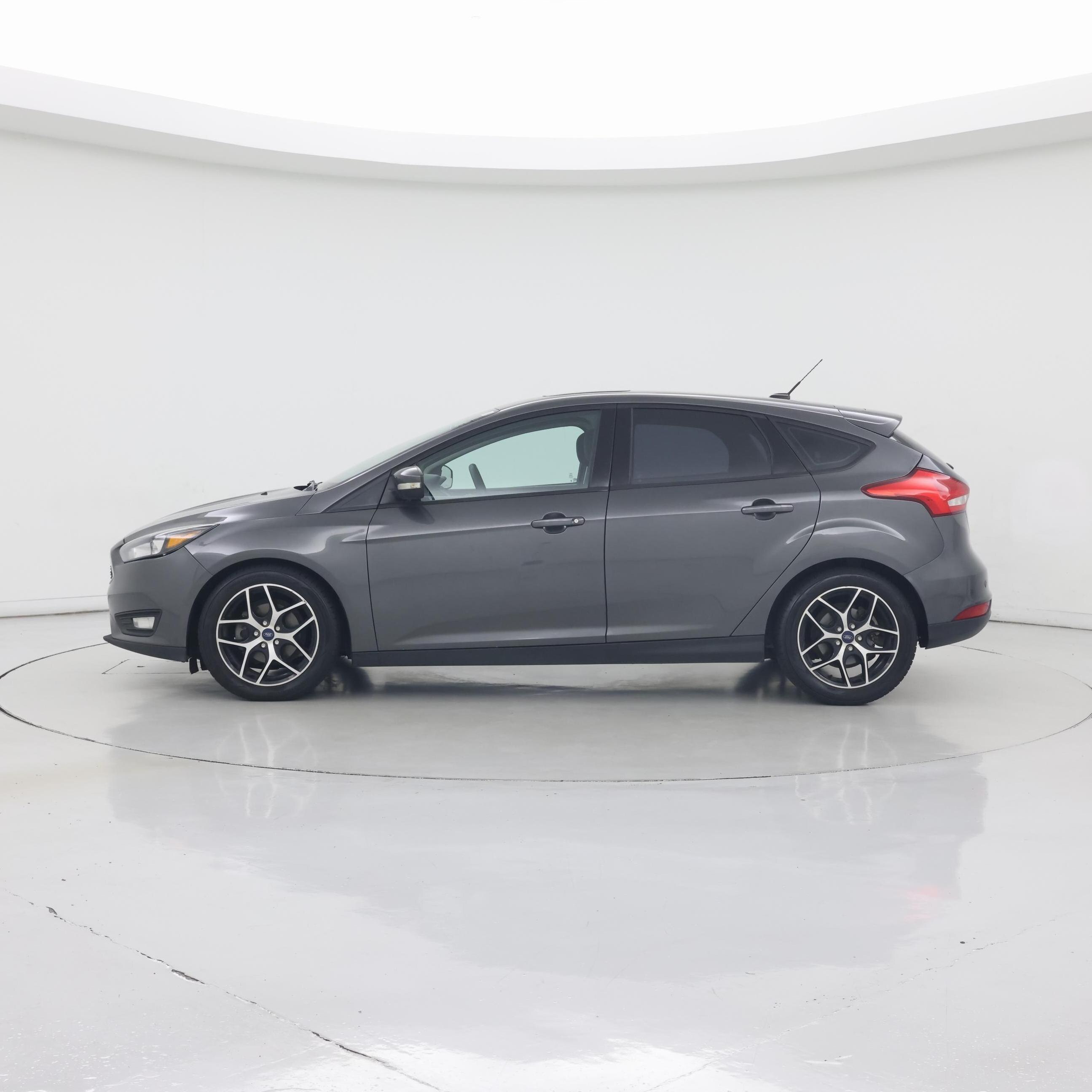 Thumbnail: 2018 Ford Focus - 3