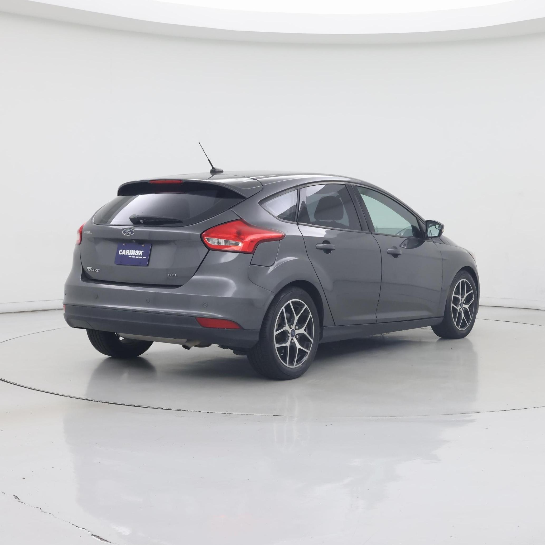 Thumbnail: 2018 Ford Focus - 8