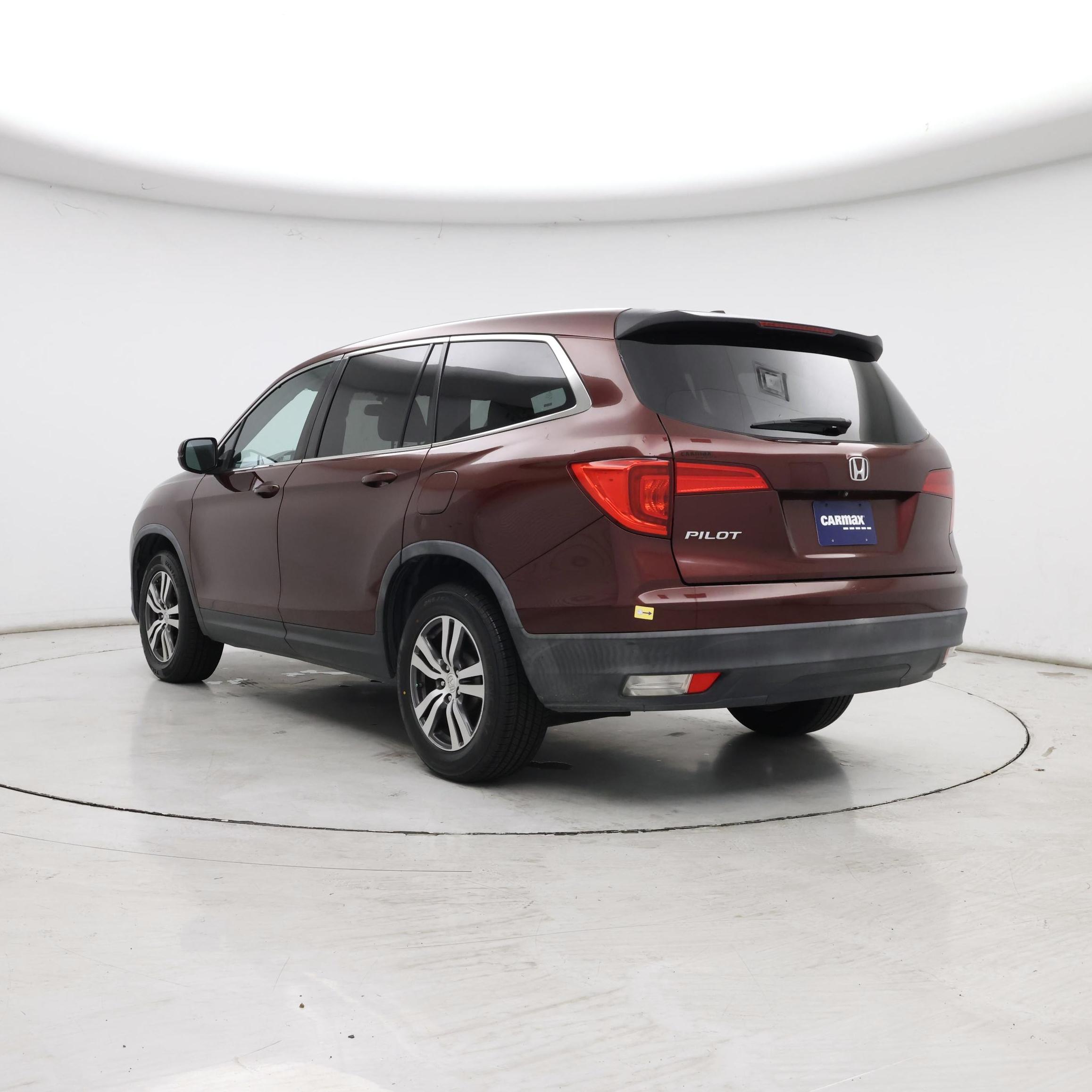 Thumbnail: 2018 Honda Pilot - 2