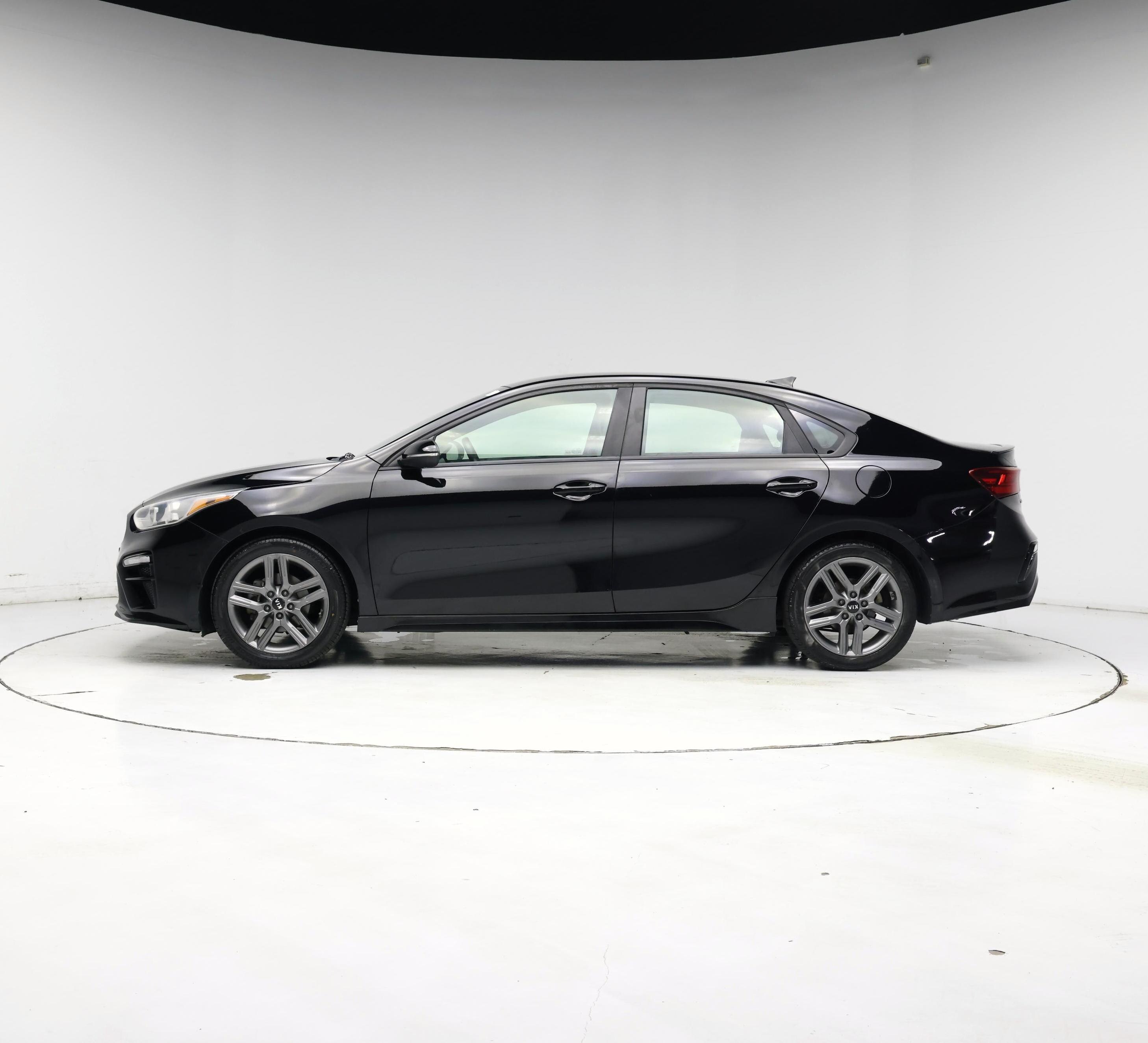 Thumbnail: 2020 Kia Forte - 3