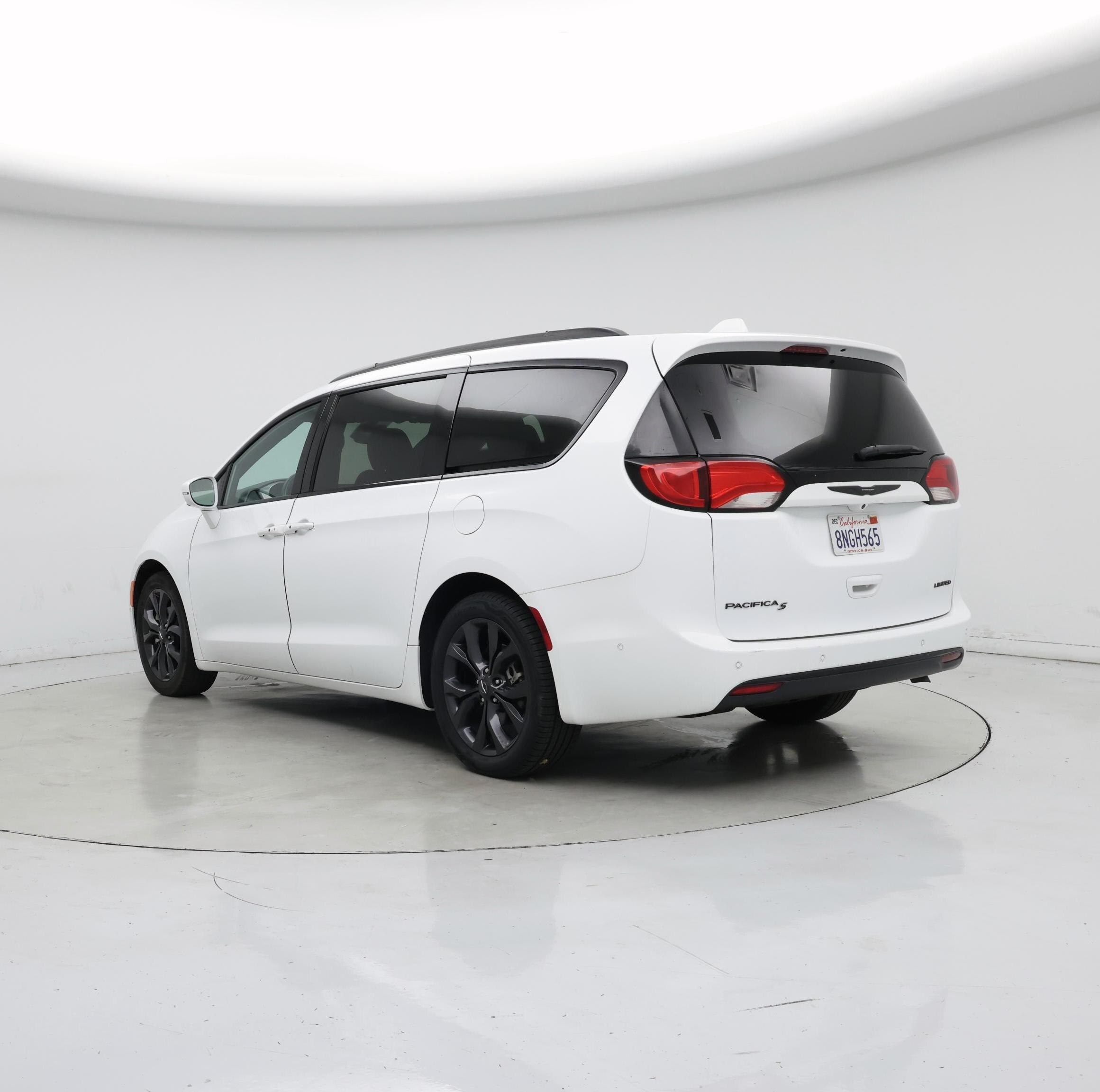 Thumbnail: 2020 Chrysler Pacifica - 2