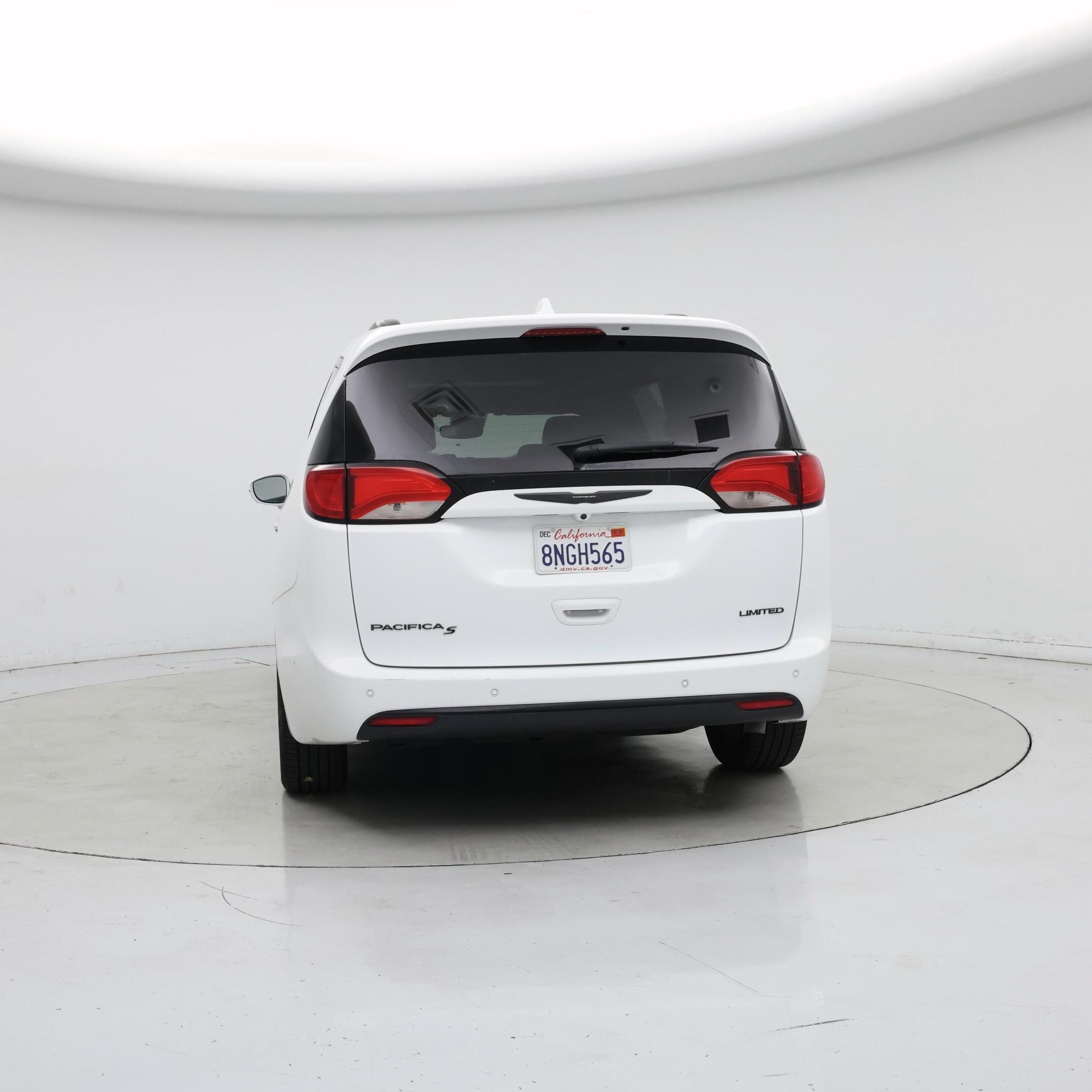 Thumbnail: 2020 Chrysler Pacifica - 6