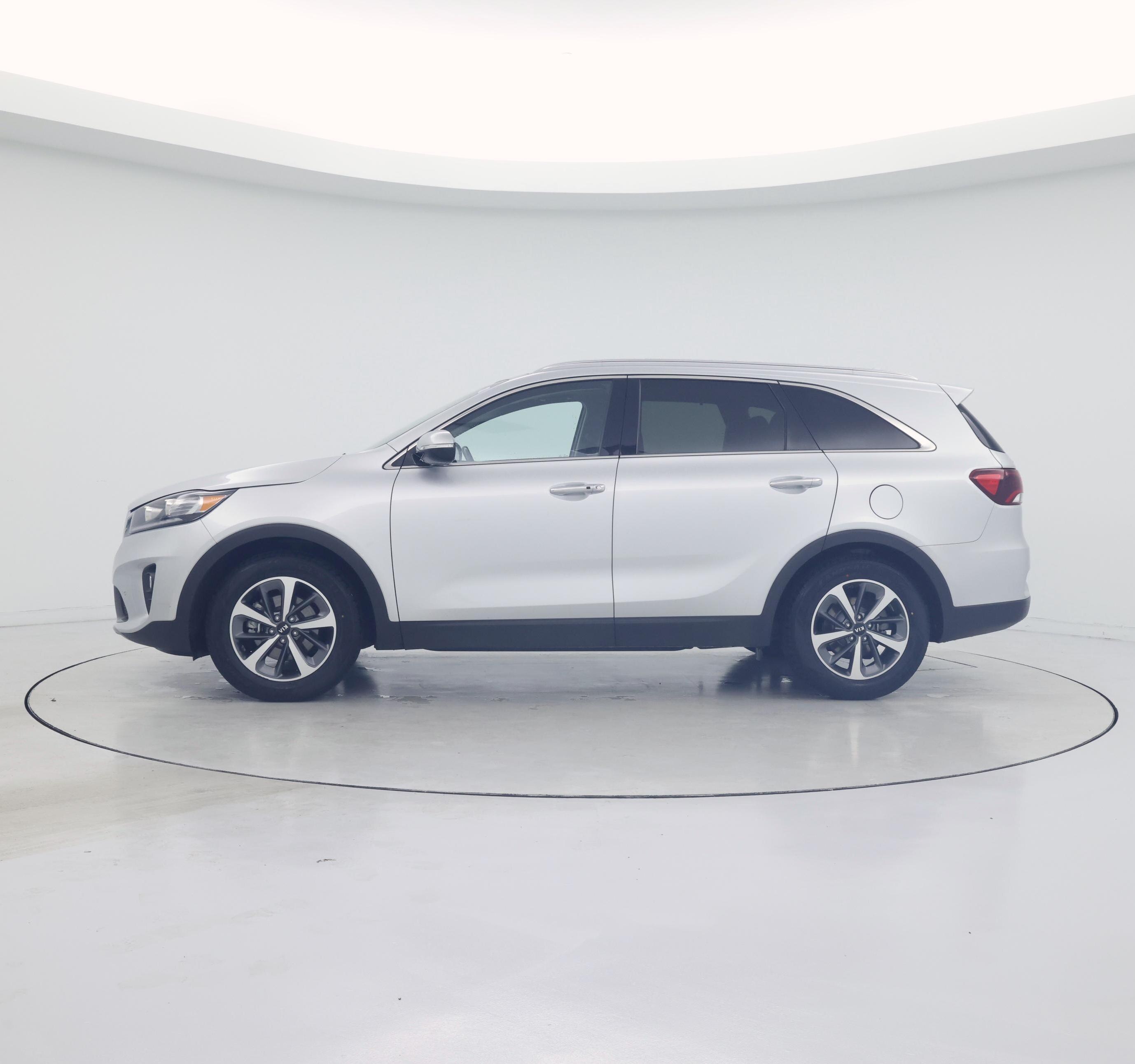 Thumbnail: 2019 Kia Sorento - 3