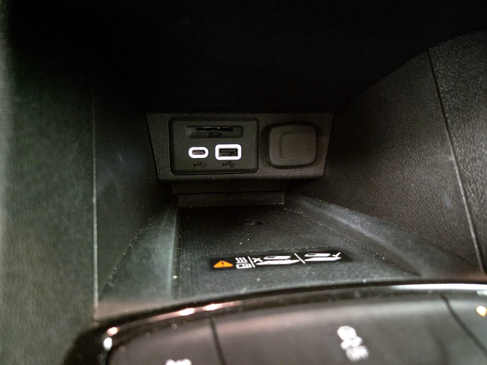 2023 Chevrolet Bolt EV 2LT - Photo 19