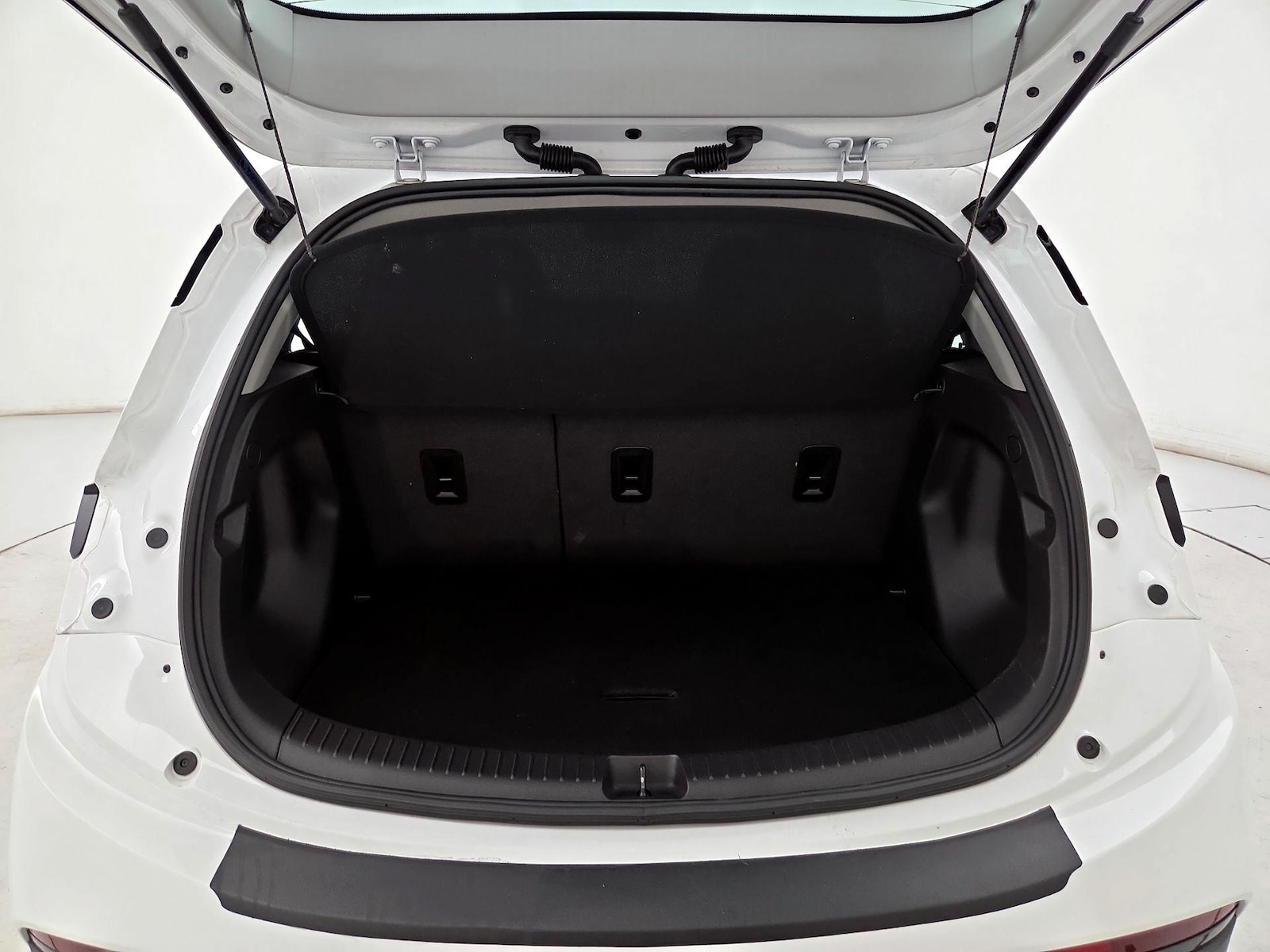 2023 Chevrolet Bolt EV 2LT - Photo 21