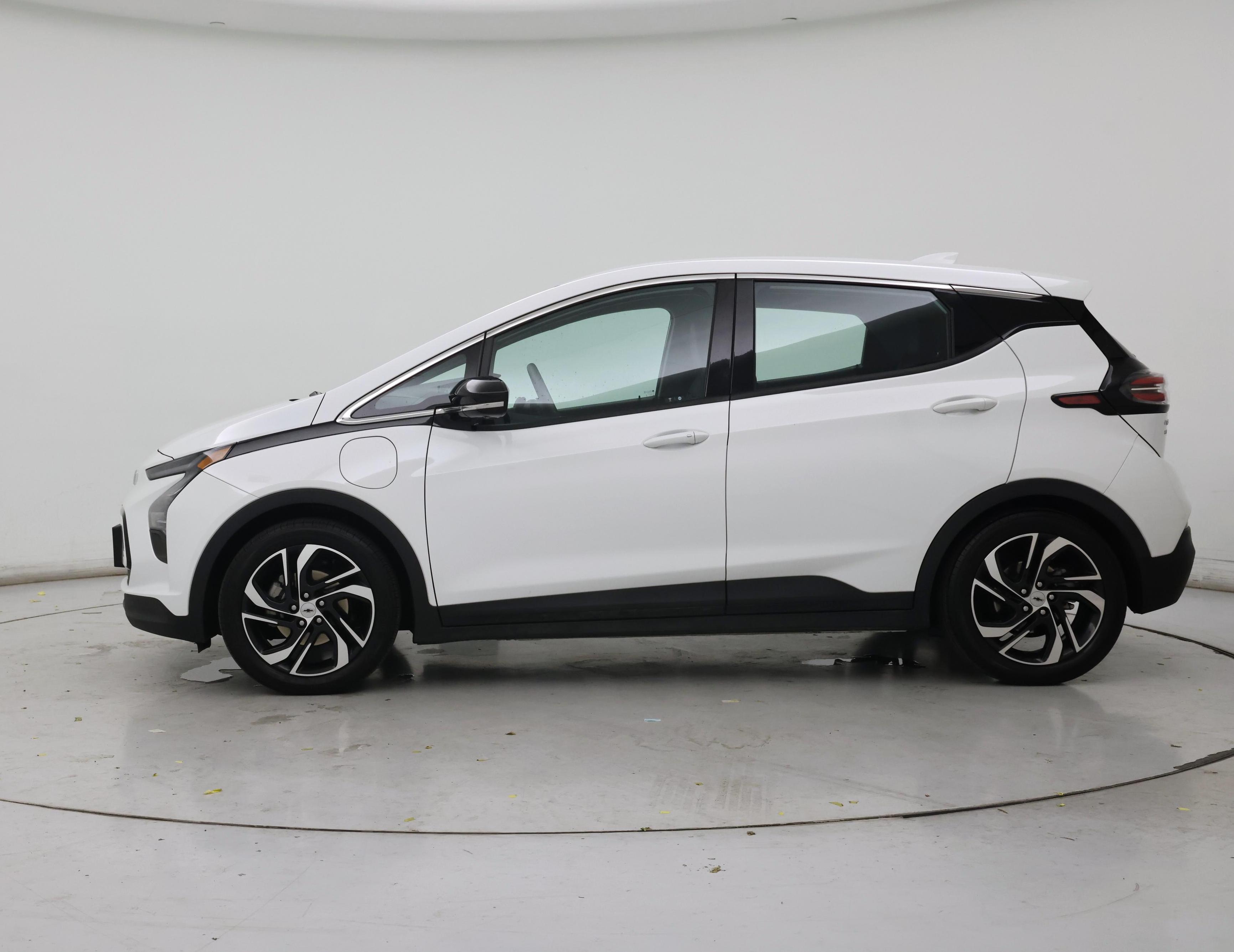 Thumbnail: 2023 Chevrolet Bolt EV - 3