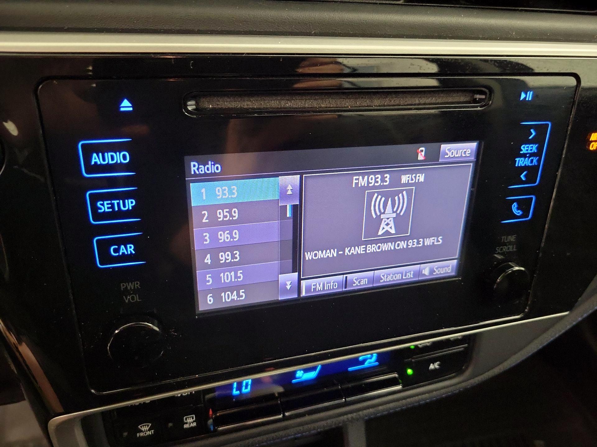 Thumbnail: 2019 Toyota Corolla - 15