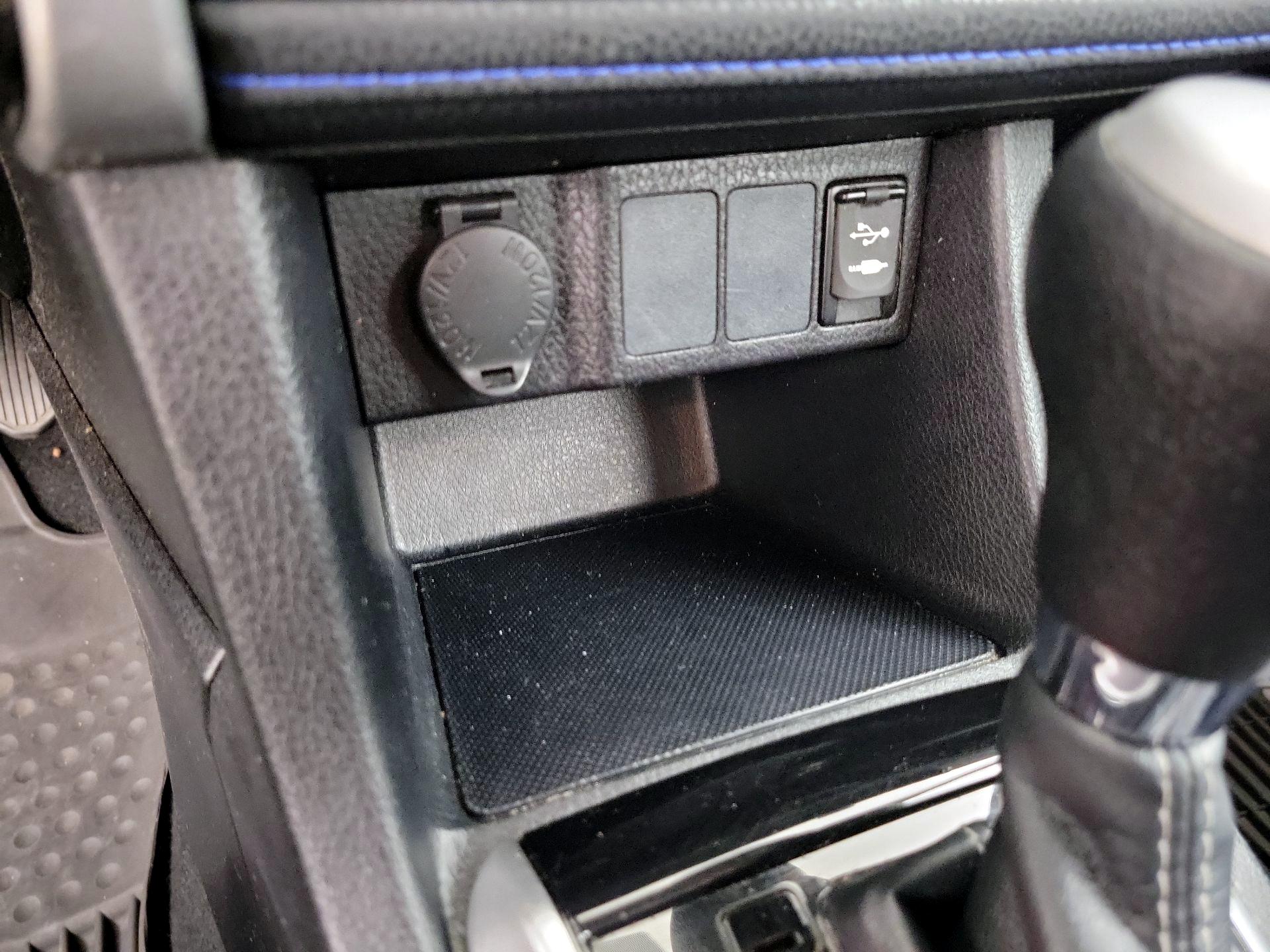 Thumbnail: 2019 Toyota Corolla - 18