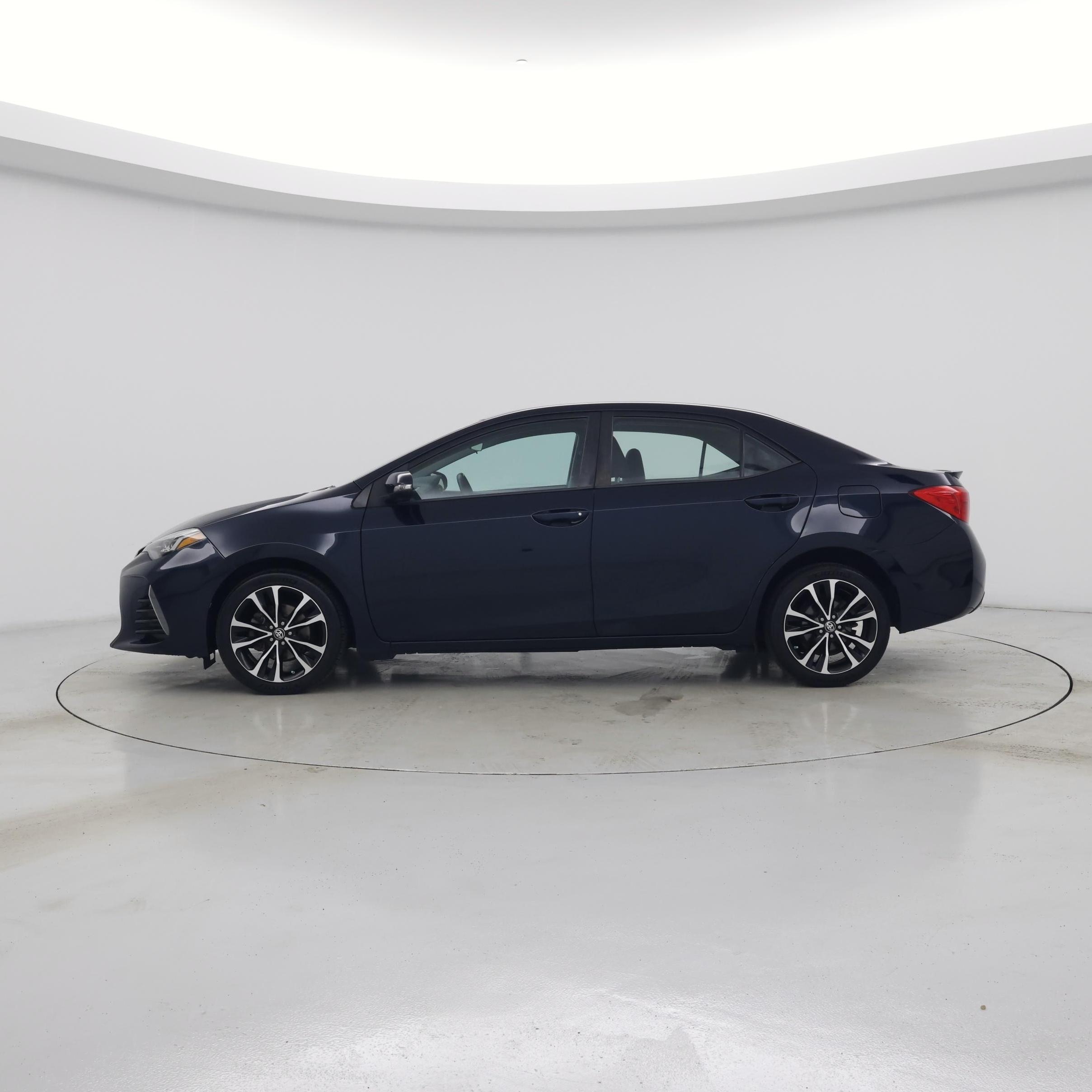 Thumbnail: 2019 Toyota Corolla - 3