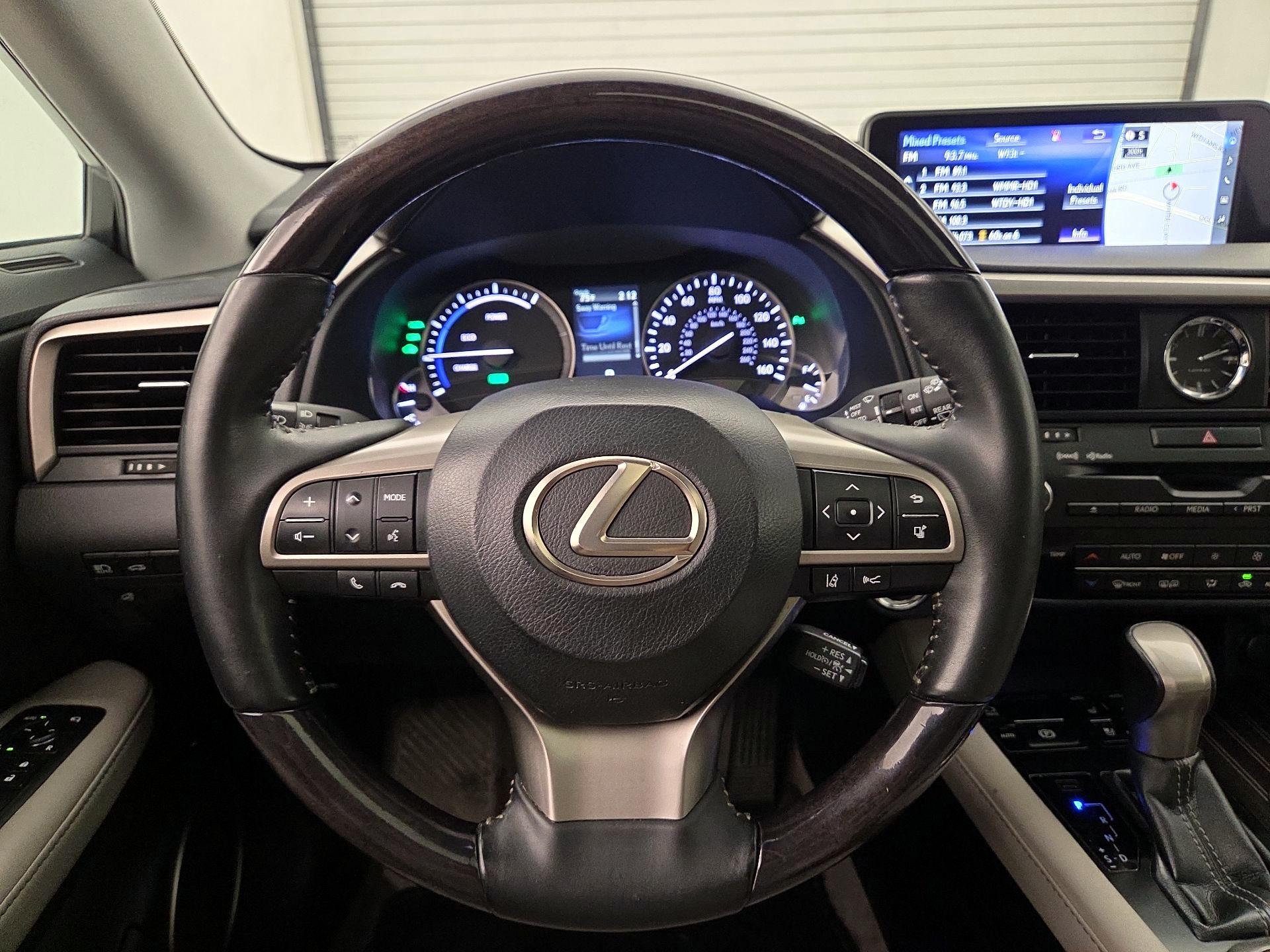 Thumbnail: 2016 Lexus RX - 10