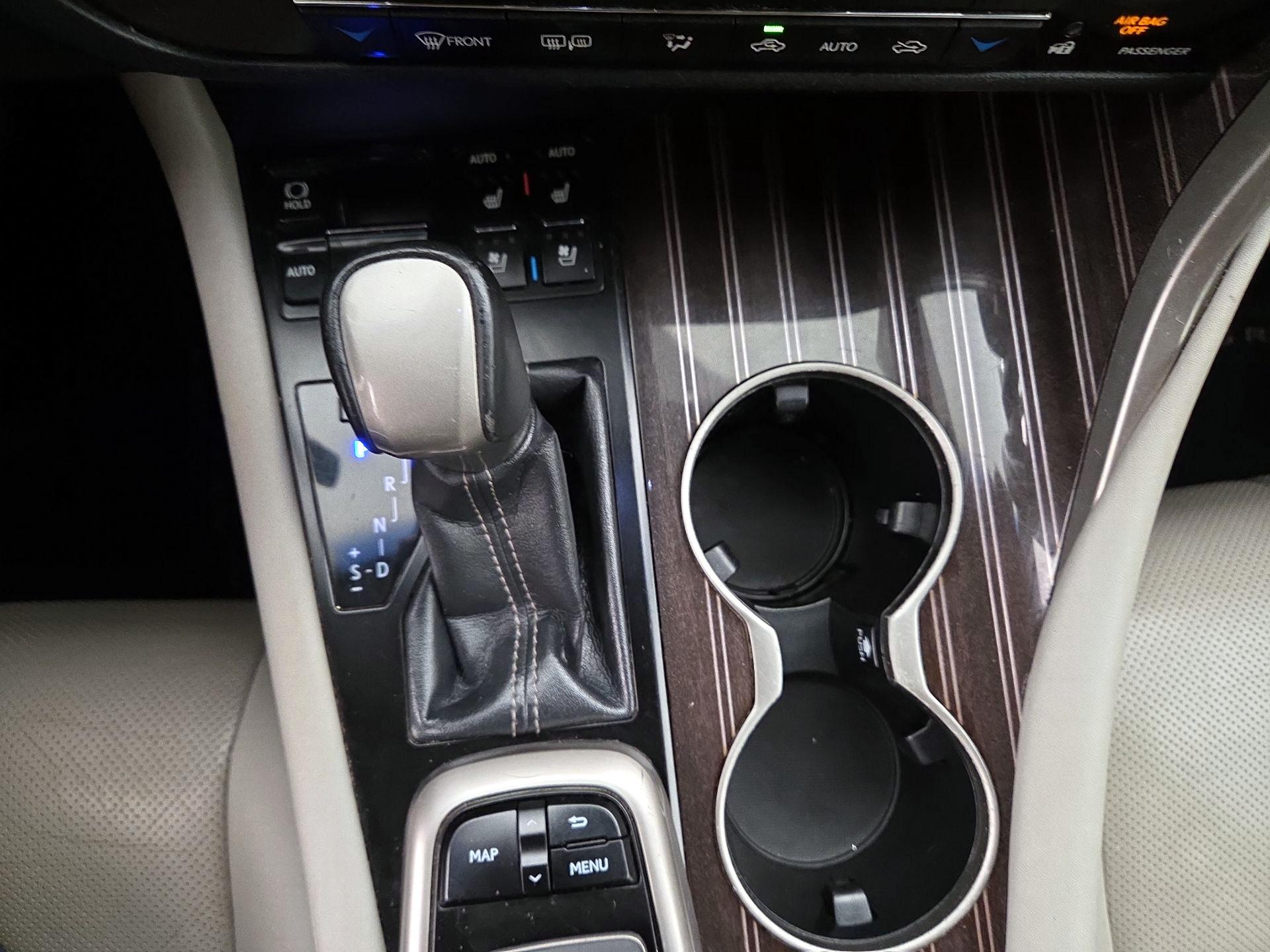 Thumbnail: 2016 Lexus RX - 18