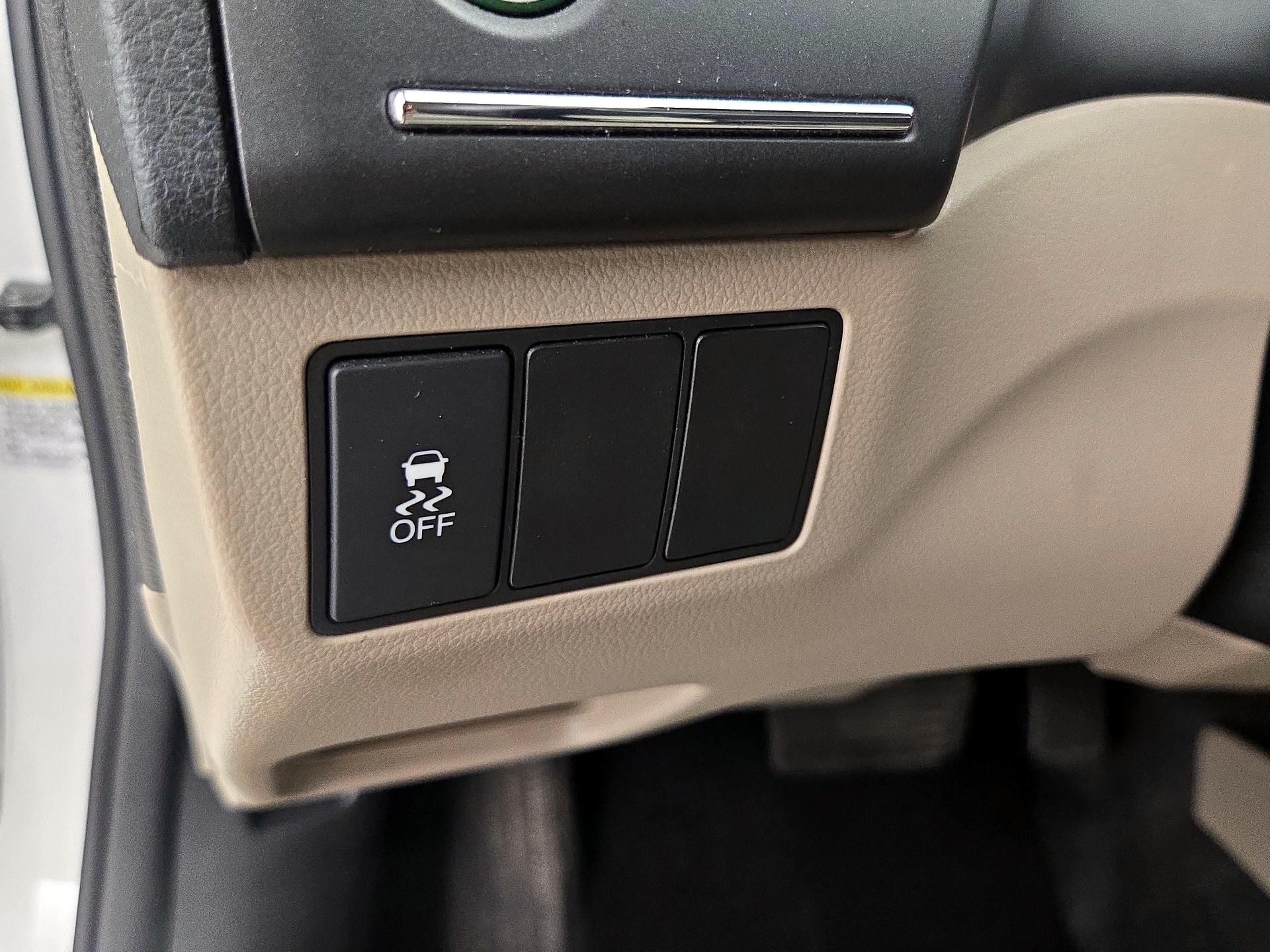 Thumbnail: 2015 Honda Civic - 13