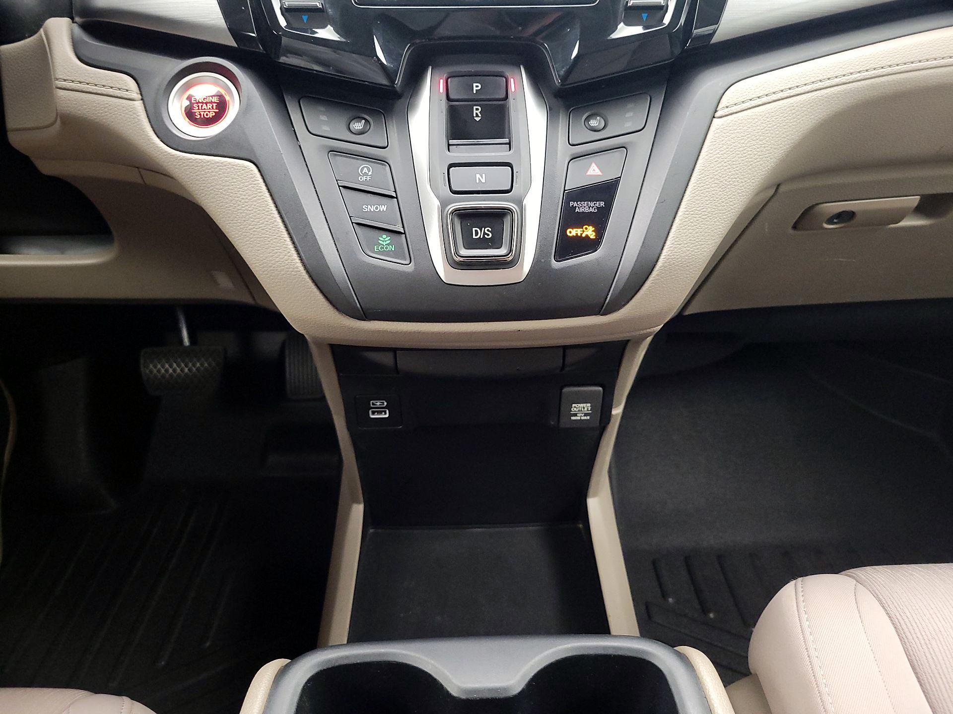 Thumbnail: 2021 Honda Odyssey - 17