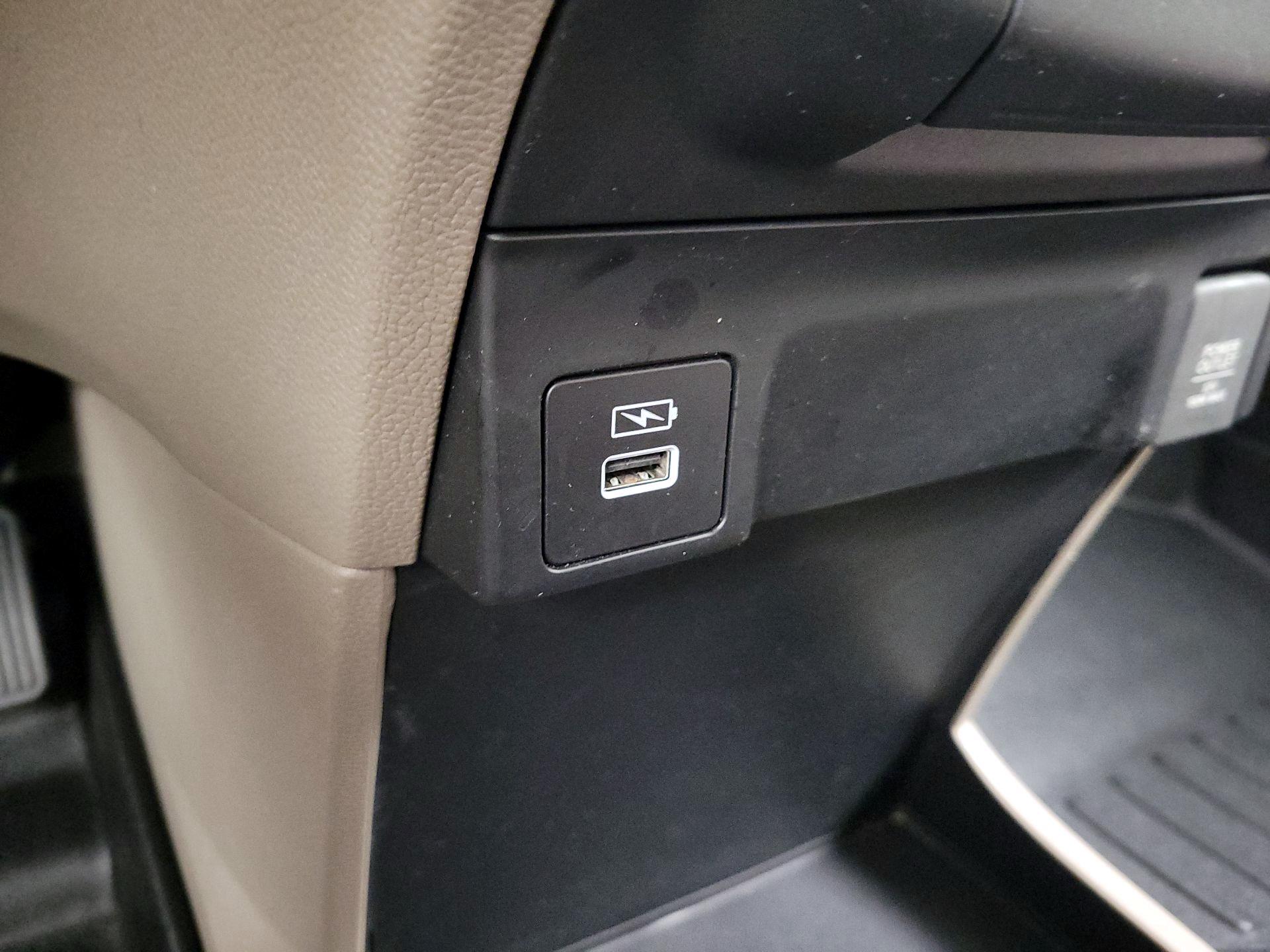 Thumbnail: 2021 Honda Odyssey - 18