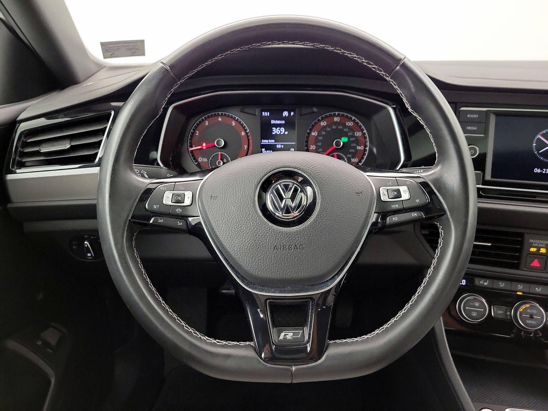 Thumbnail: 2021 Volkswagen Jetta - 10