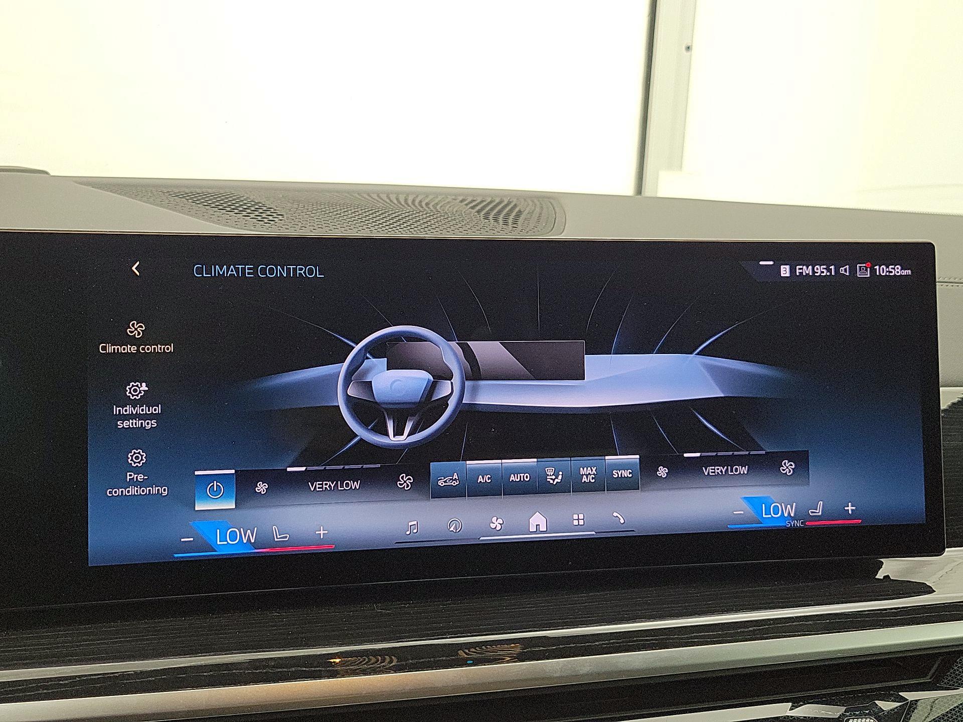 Thumbnail: 2025 BMW X5 - 16
