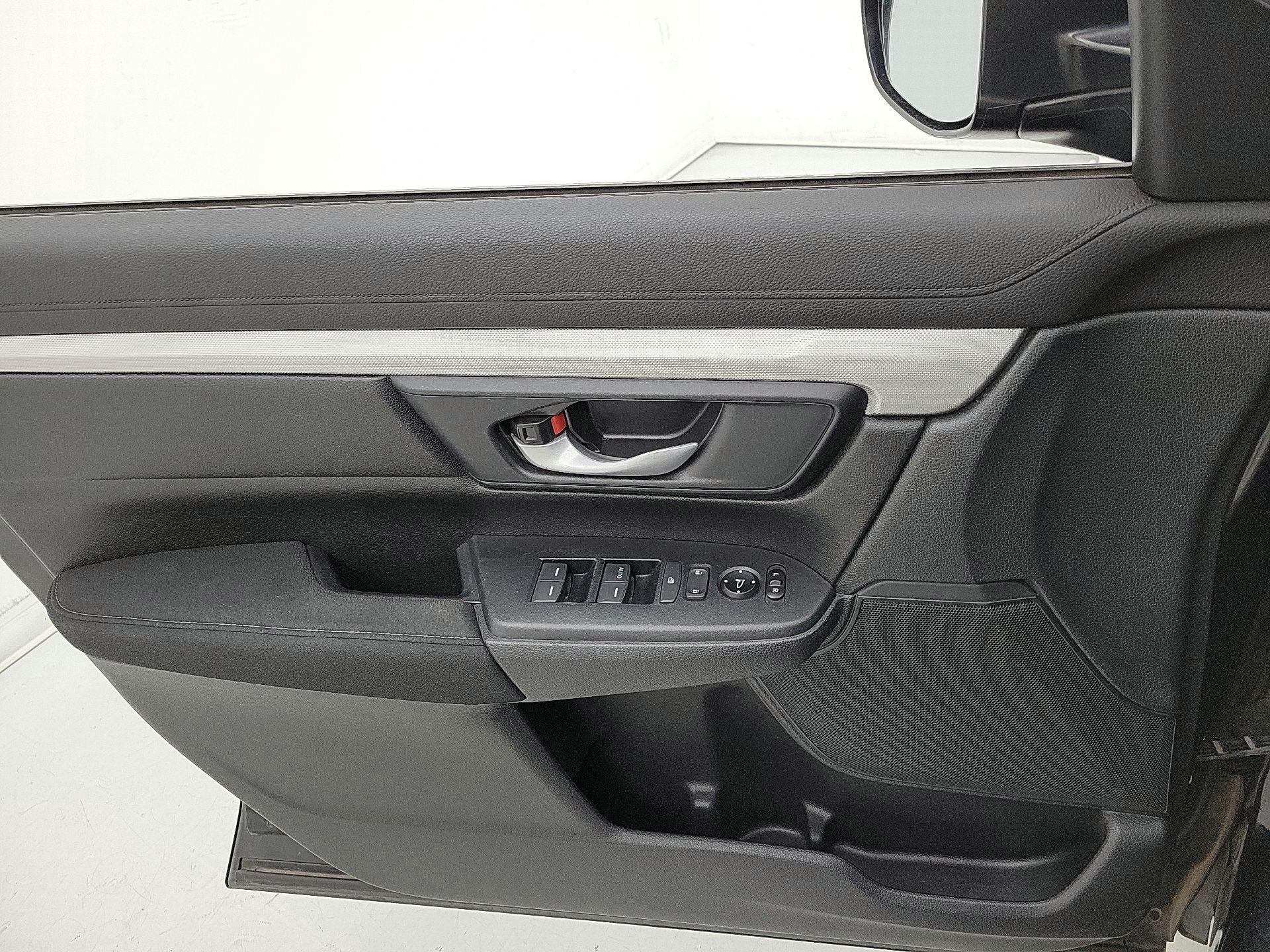 Thumbnail: 2017 Honda CR-V - 12