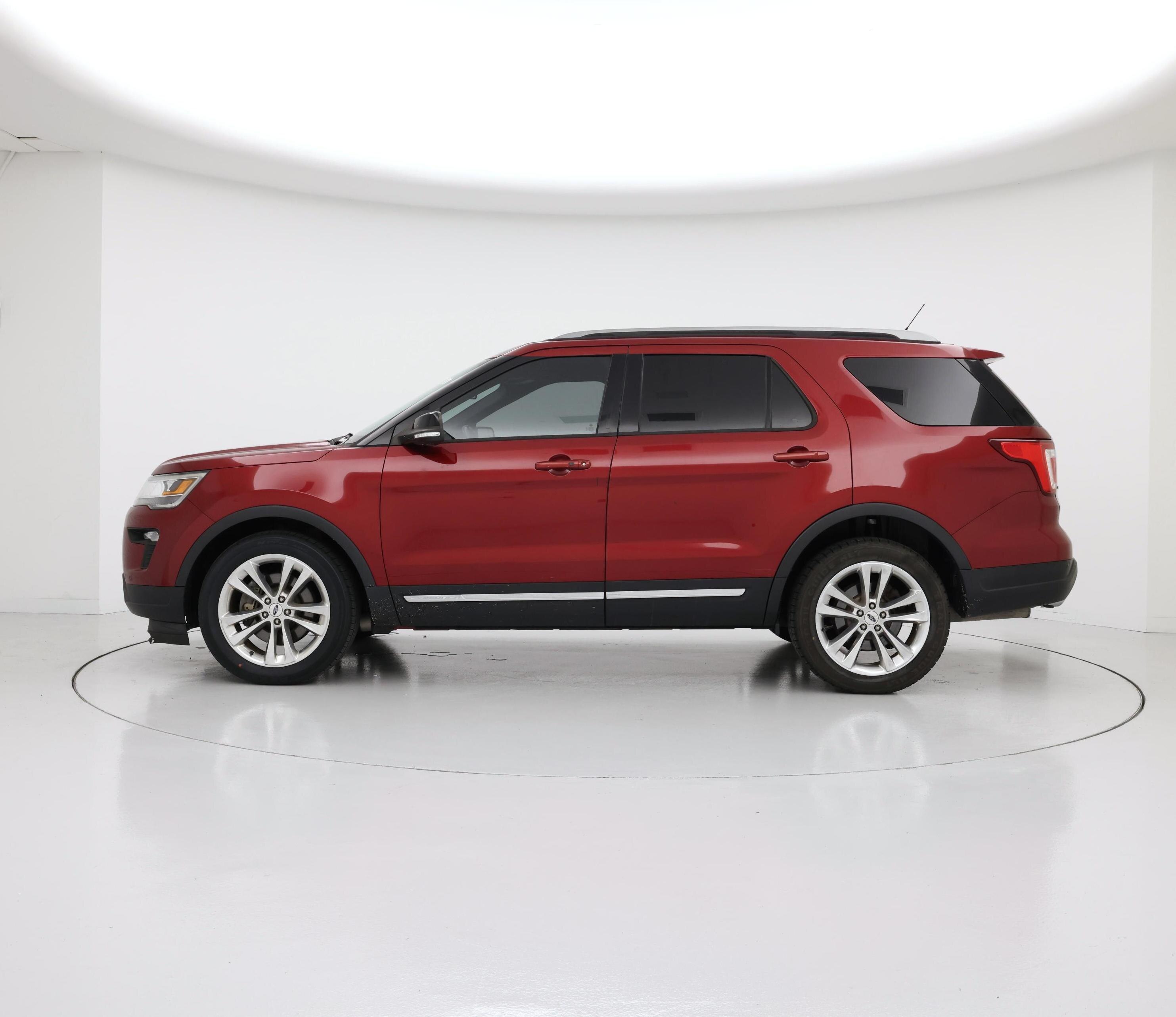 Thumbnail: 2018 Ford Explorer - 3