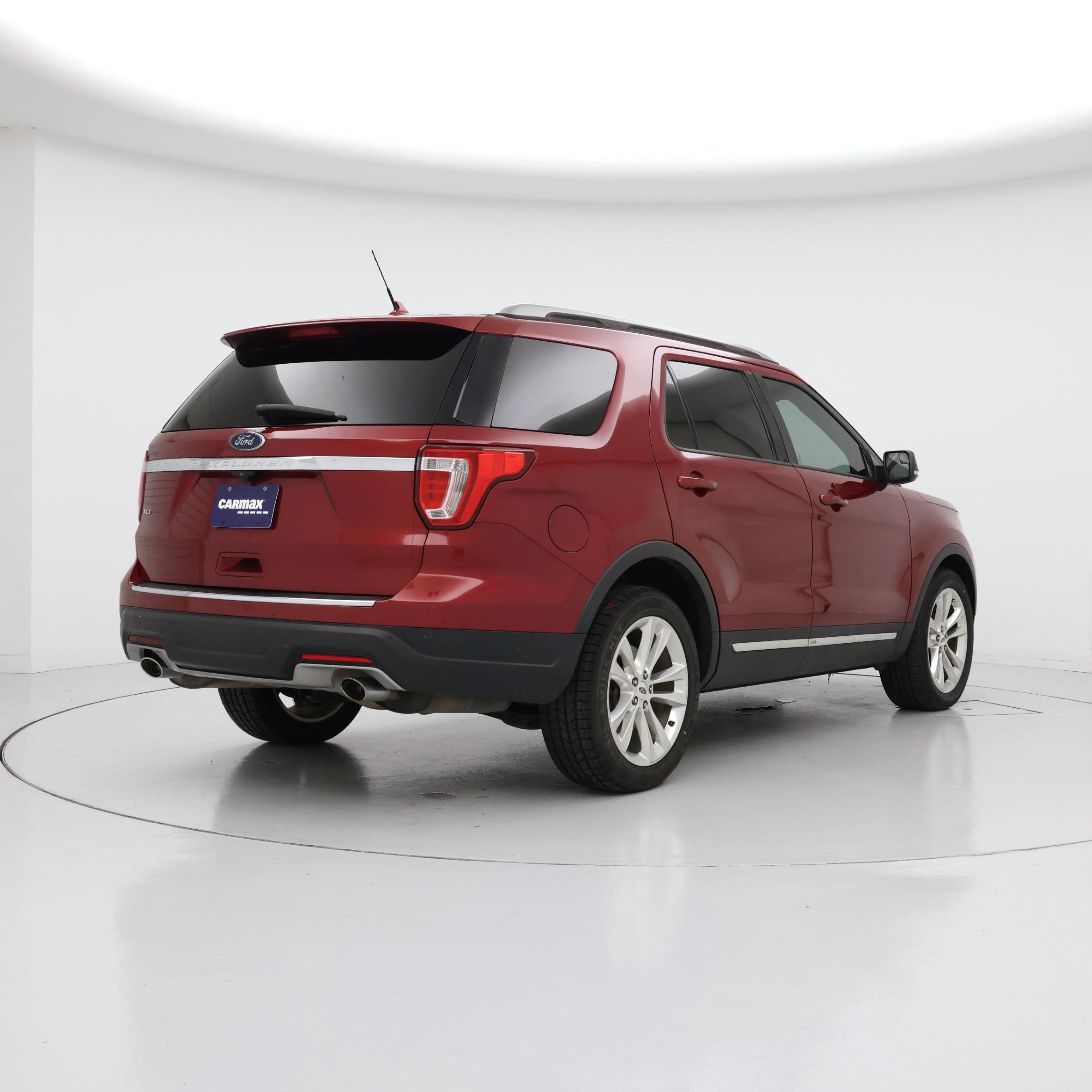 Thumbnail: 2018 Ford Explorer - 8