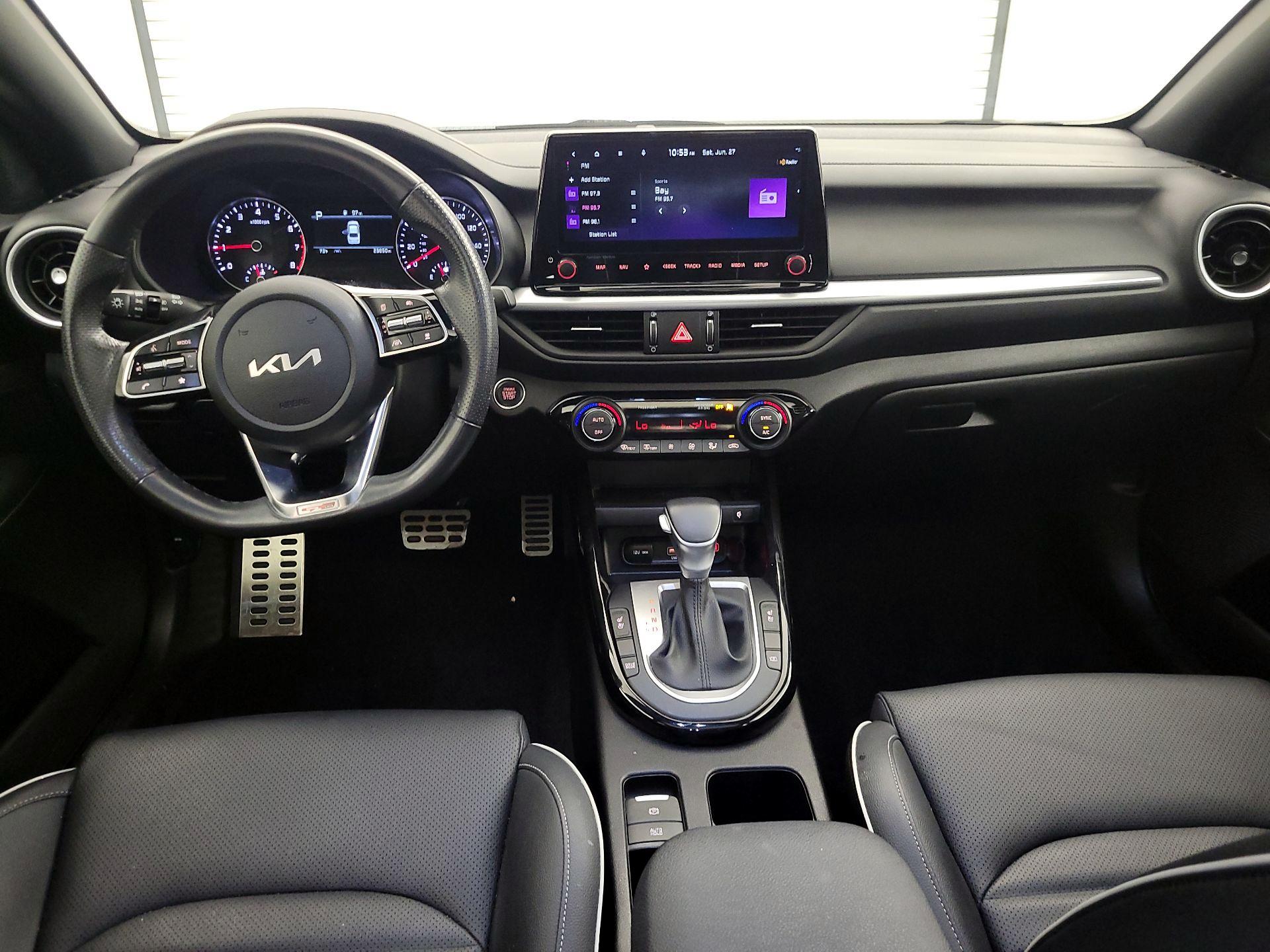 Thumbnail: 2023 Kia Forte - 9