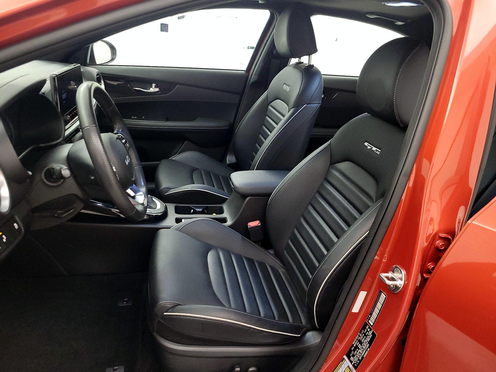 Thumbnail: 2023 Kia Forte - 11