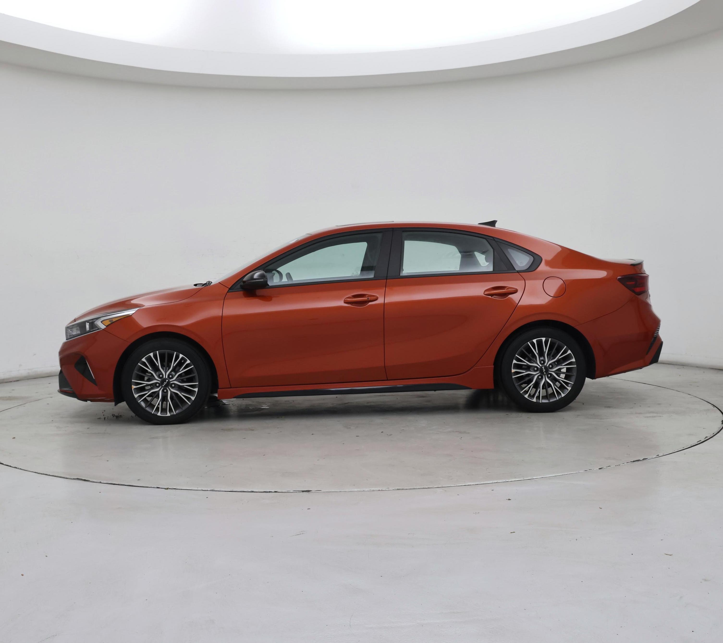 Thumbnail: 2023 Kia Forte - 3