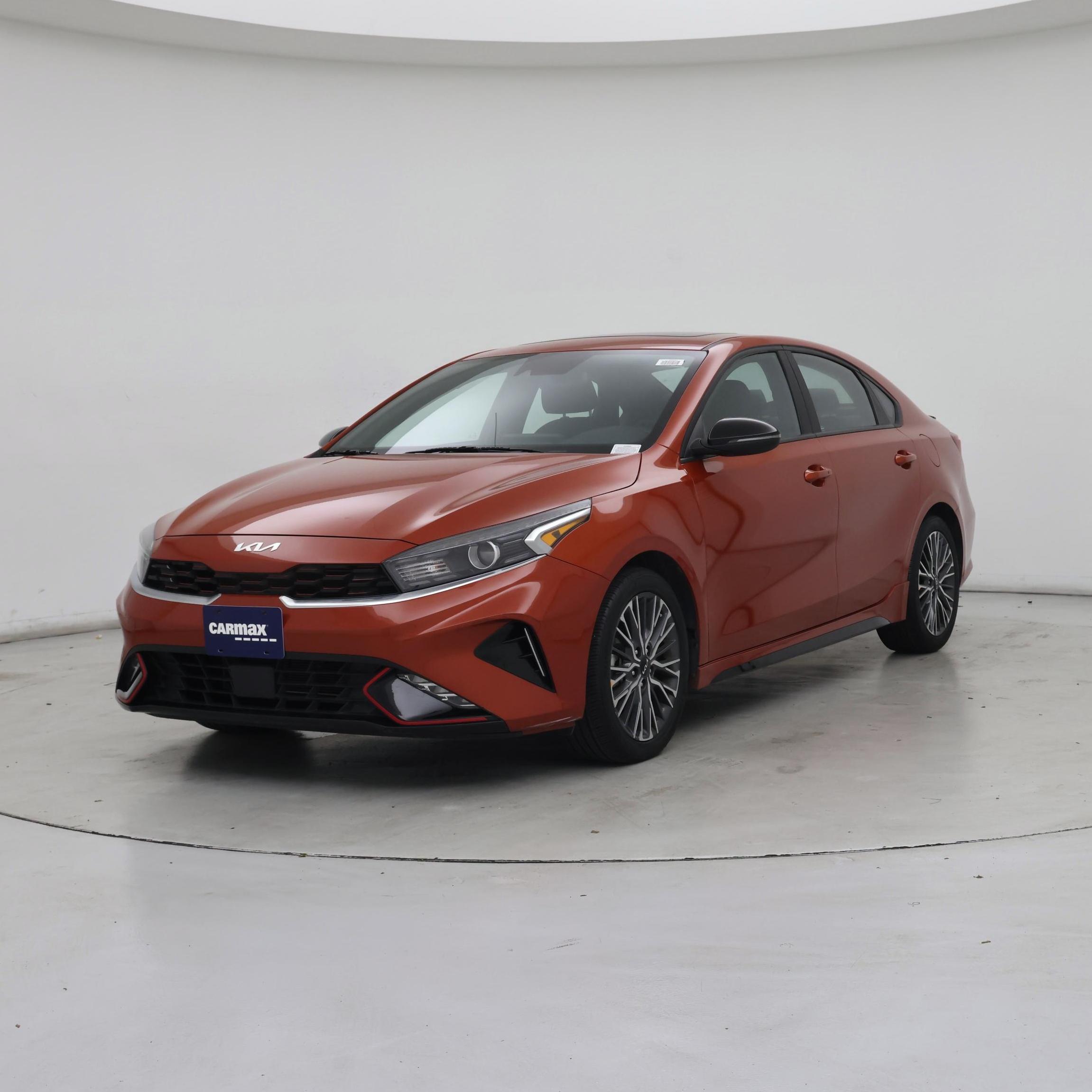 Thumbnail: 2023 Kia Forte - 4