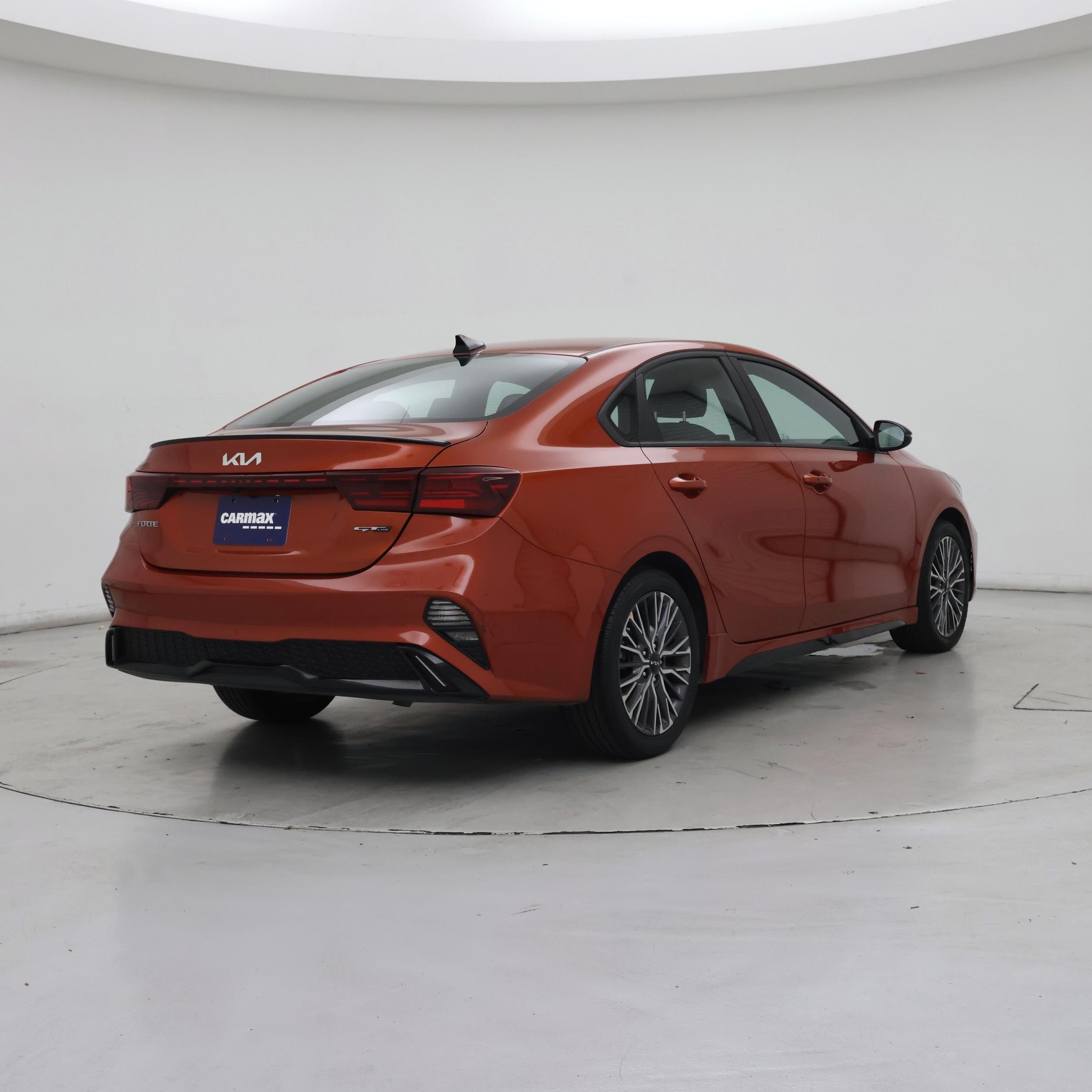 Thumbnail: 2023 Kia Forte - 8