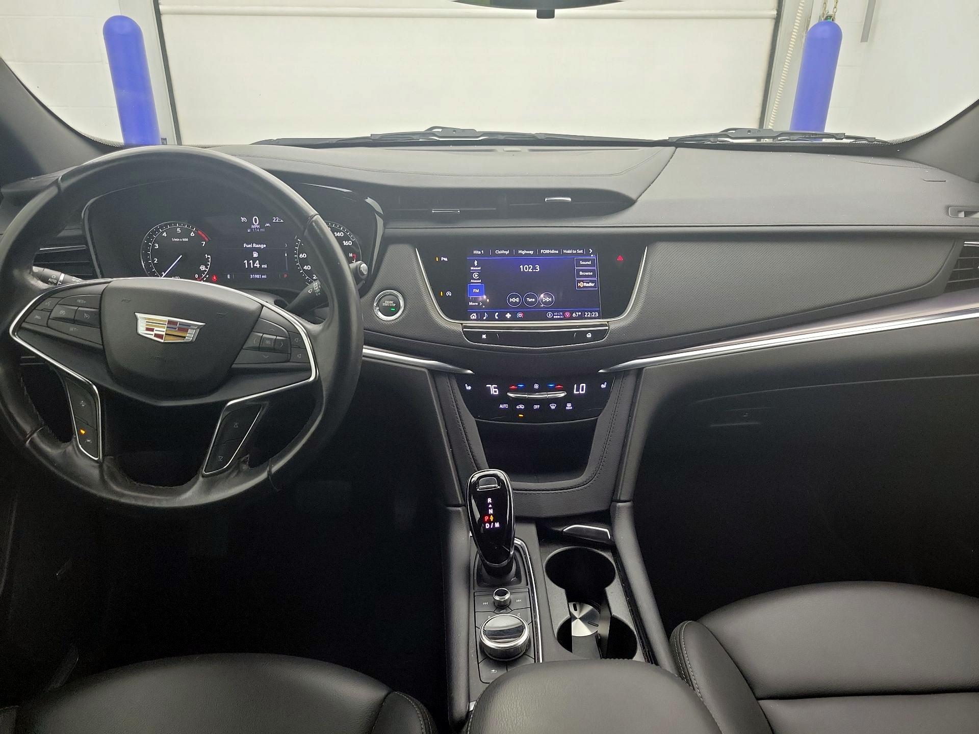 Thumbnail: 2023 Cadillac XT5 - 9