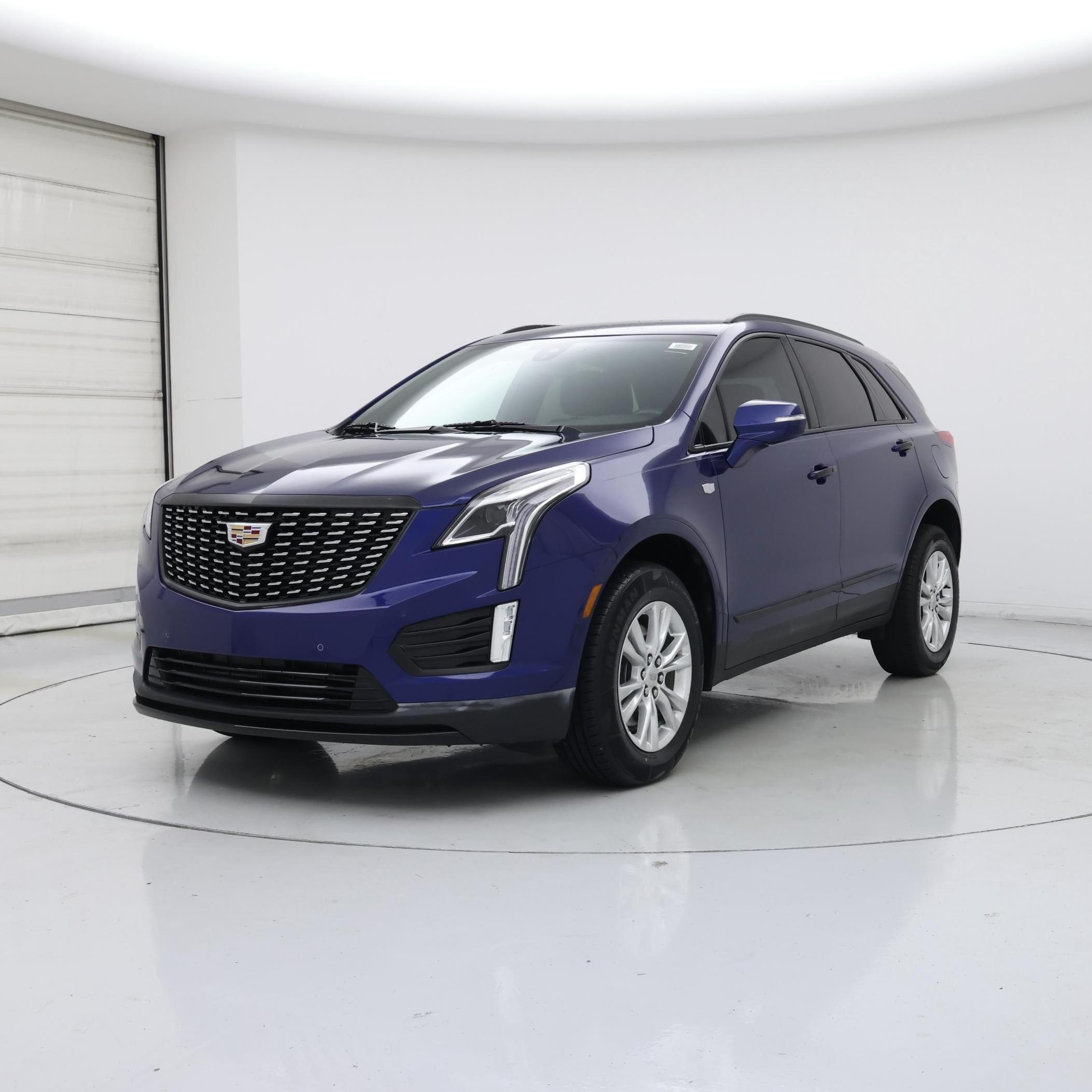 Thumbnail: 2023 Cadillac XT5 - 4