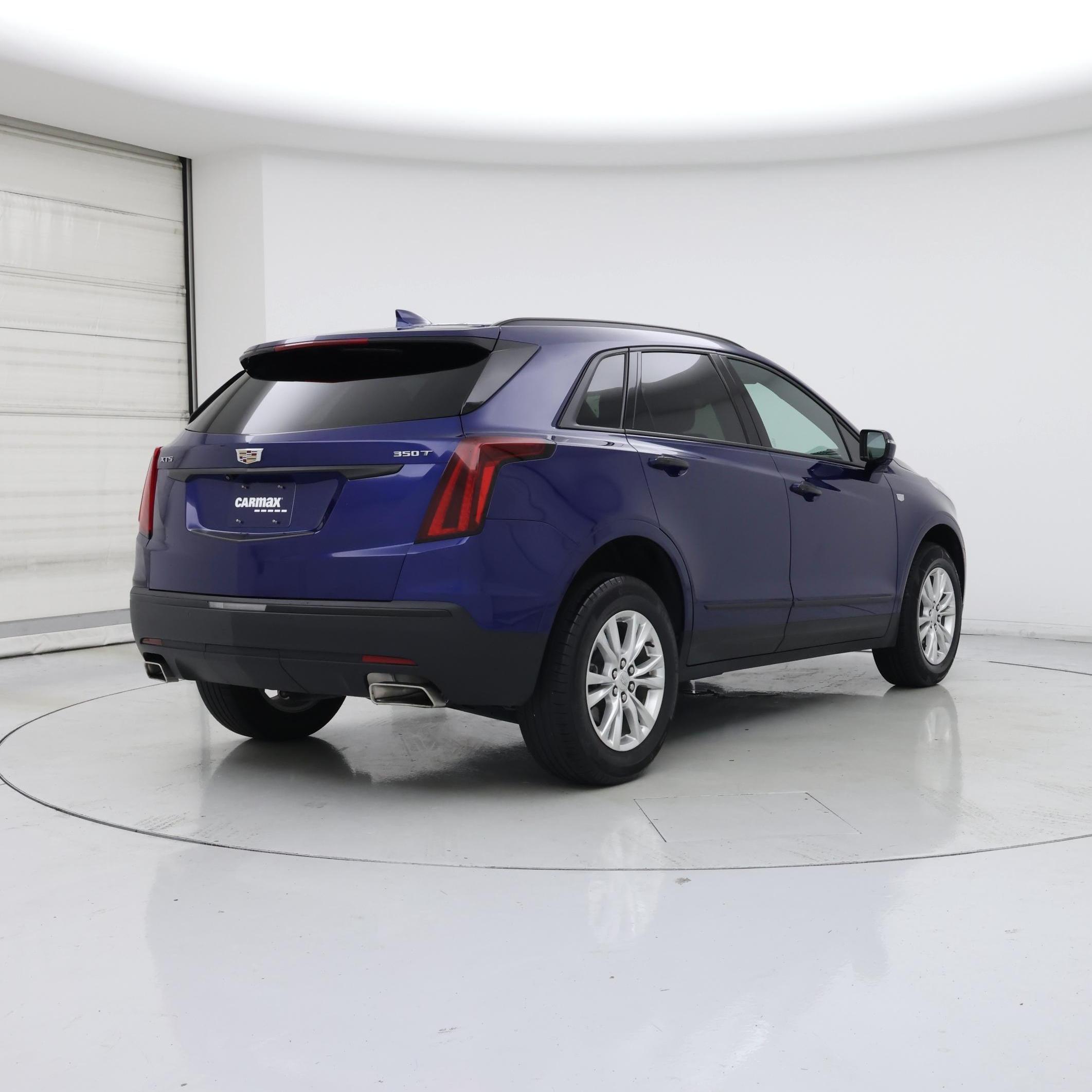Thumbnail: 2023 Cadillac XT5 - 8