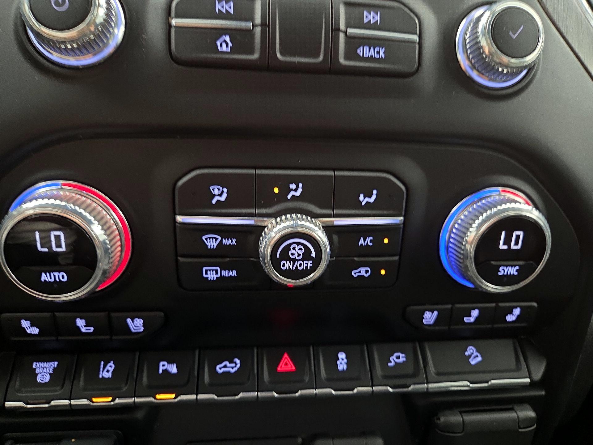 Thumbnail: 2020 GMC Sierra 2500 - 16