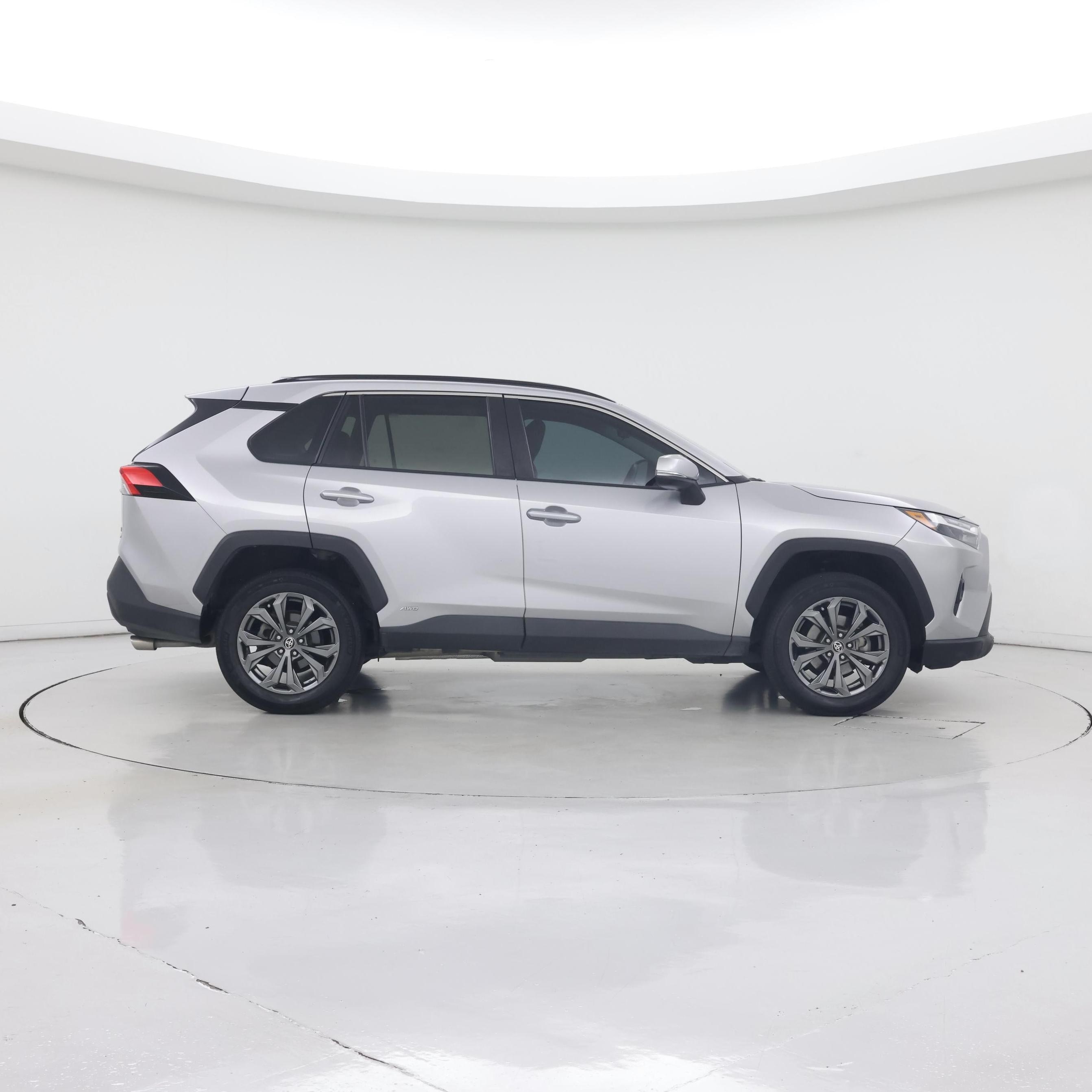 Thumbnail: 2022 Toyota RAV4 - 7