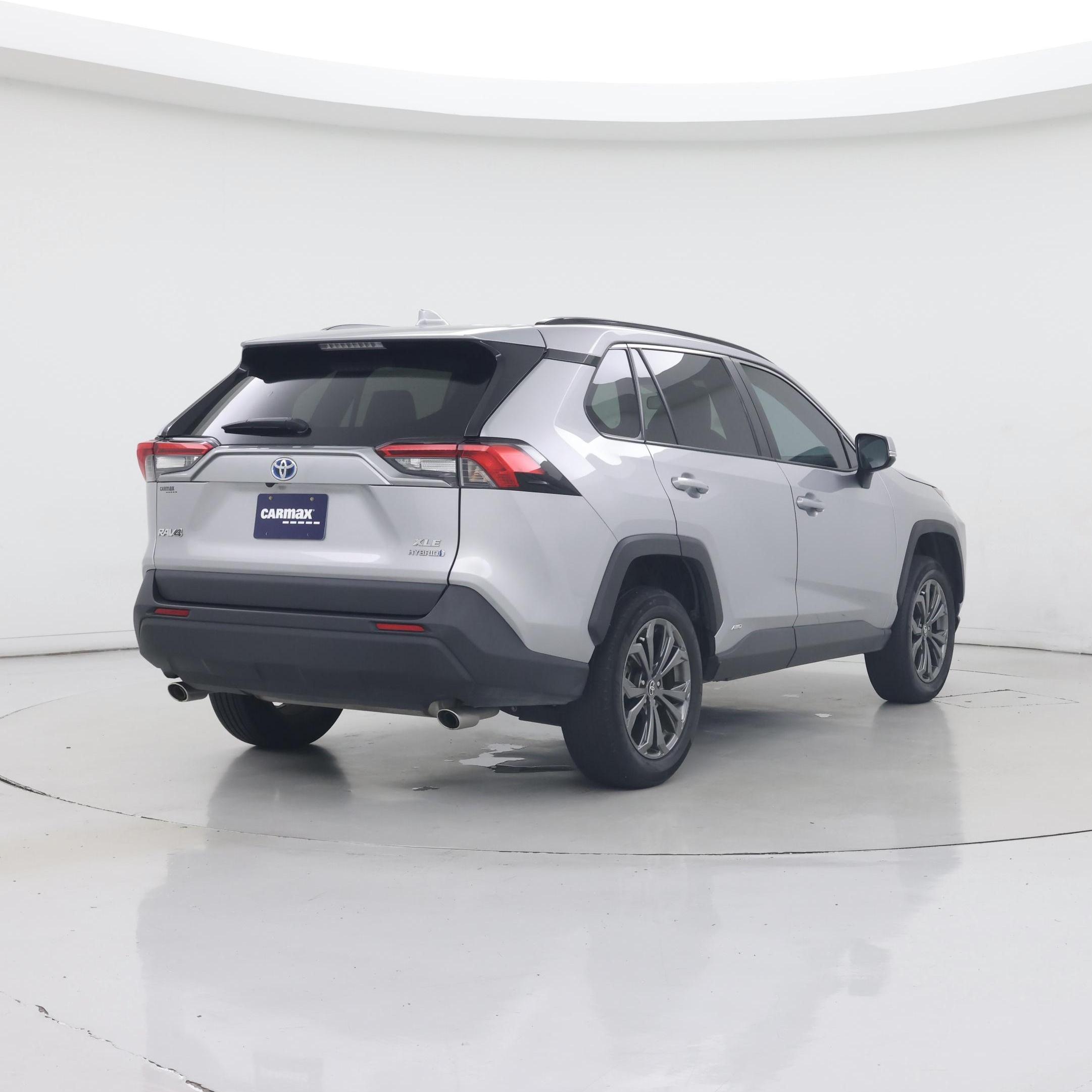 Thumbnail: 2022 Toyota RAV4 - 8