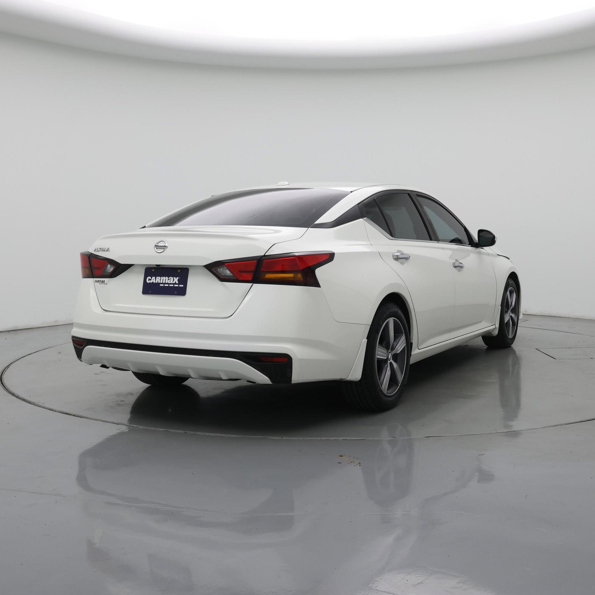 Thumbnail: 2020 Nissan Altima - 8