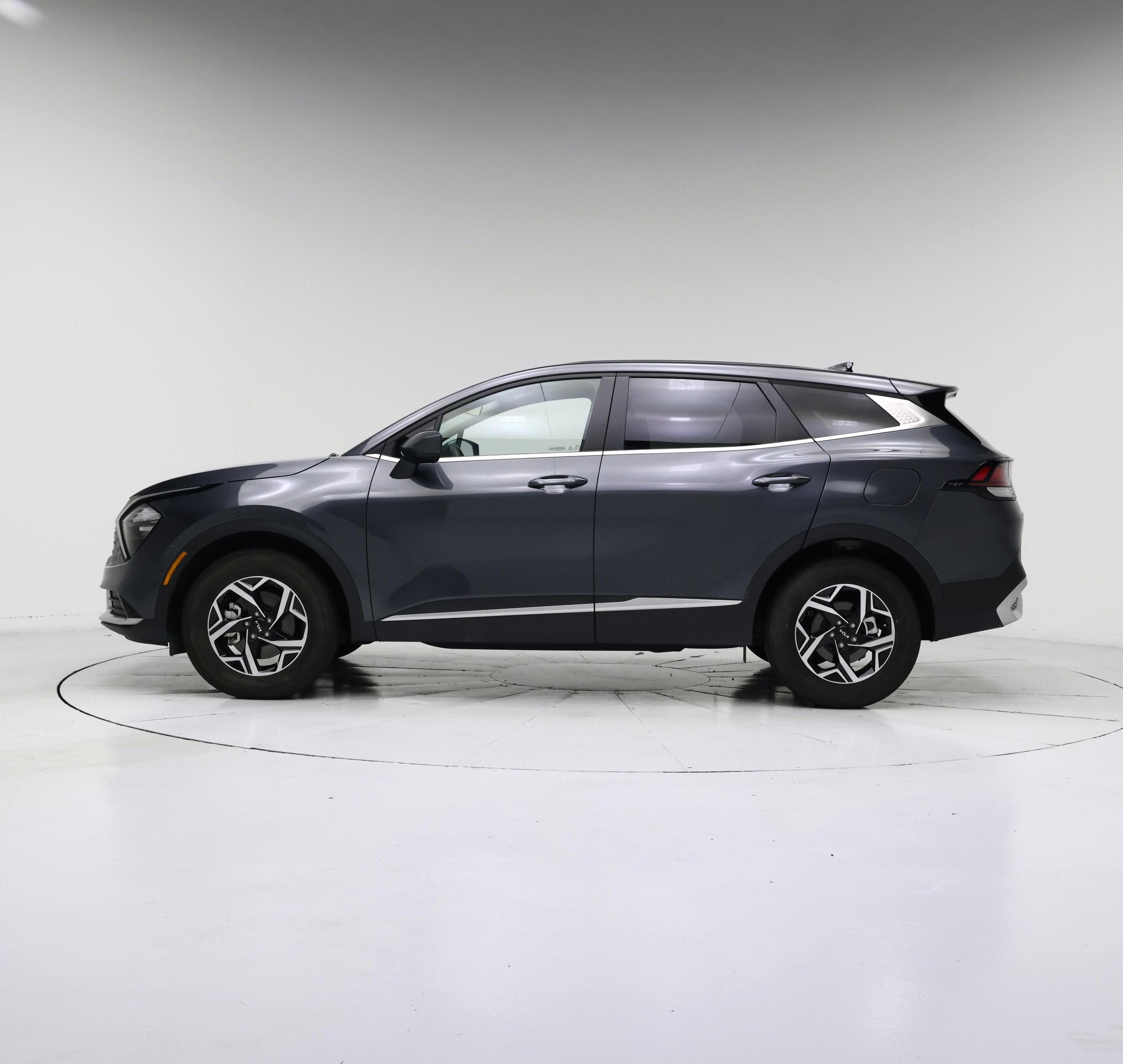 Thumbnail: 2023 Kia Sportage - 3