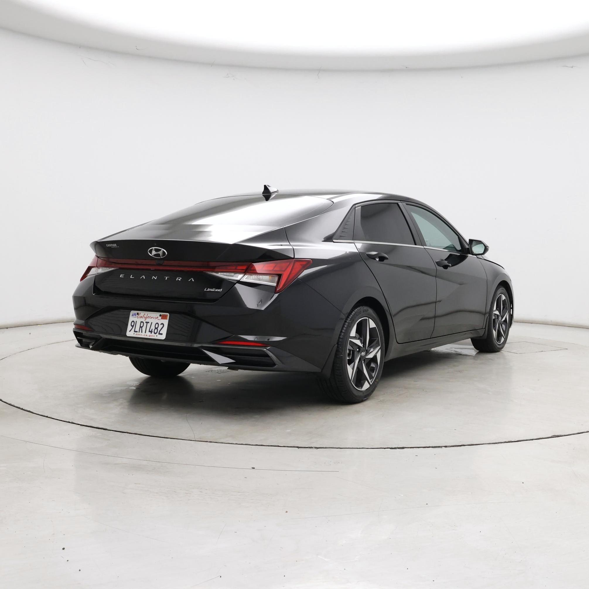 Thumbnail: 2023 Hyundai Elantra - 8