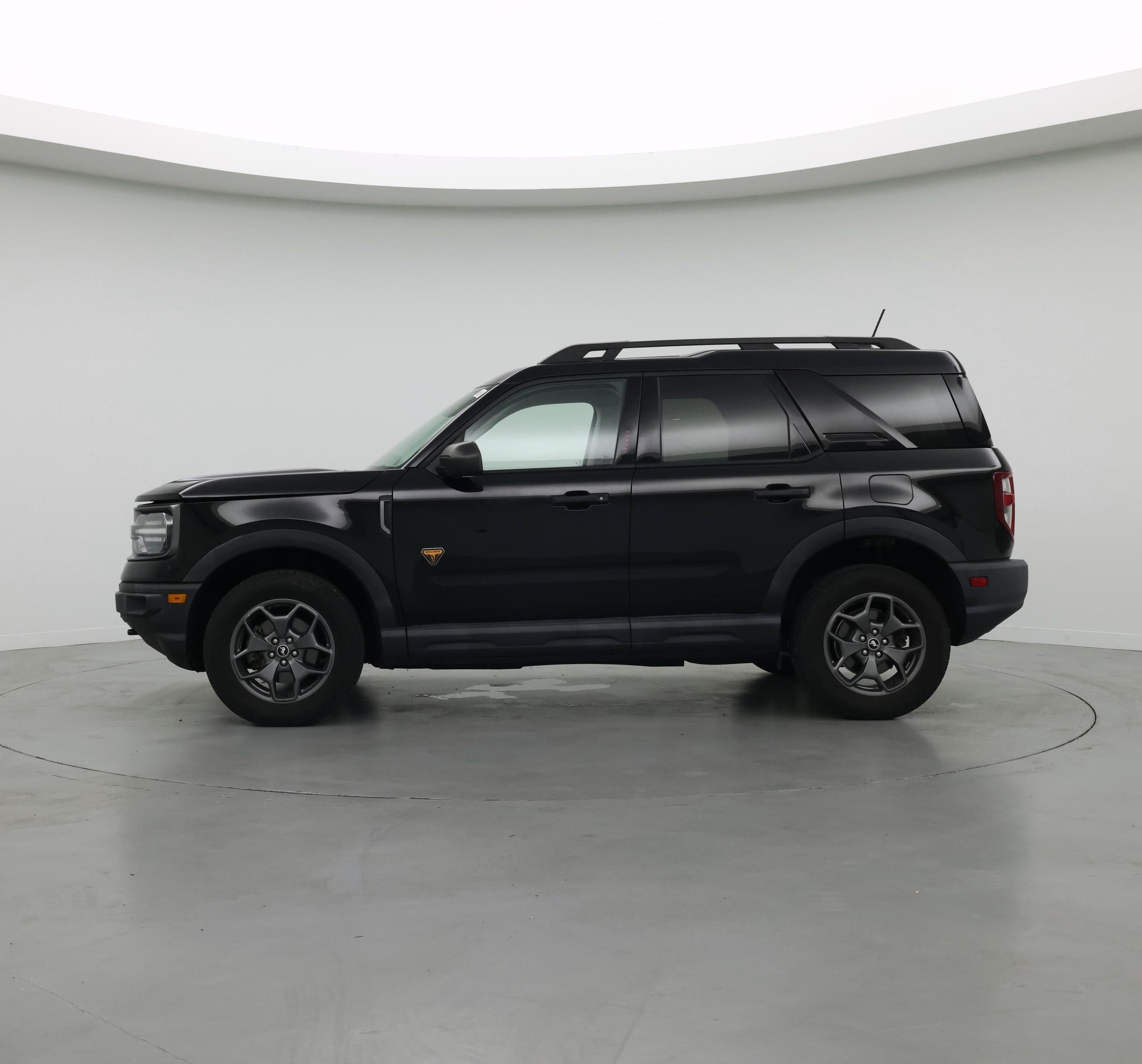 Thumbnail: 2021 Ford Bronco Sport - 3