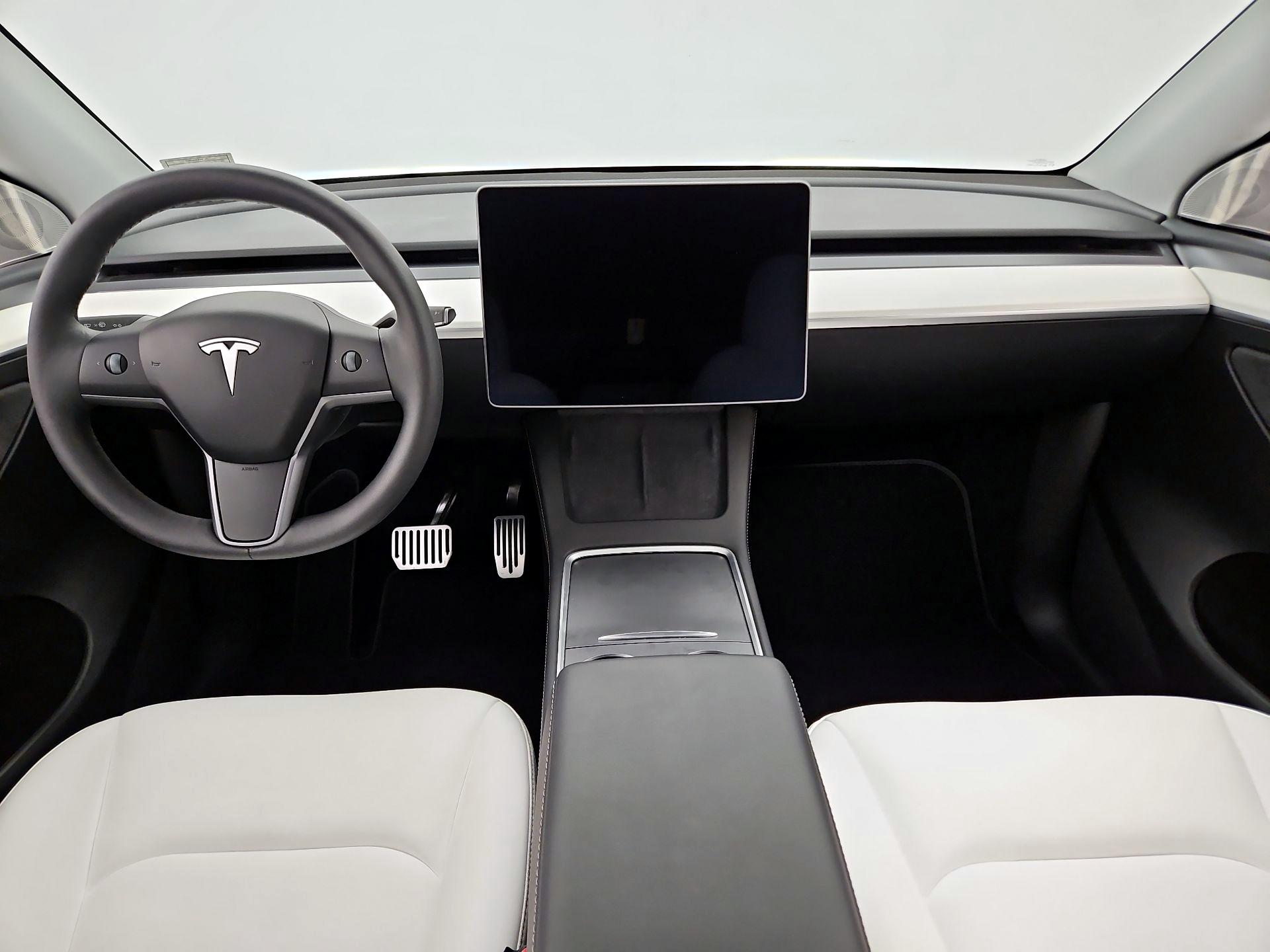 Thumbnail: 2024 Tesla Model Y - 9