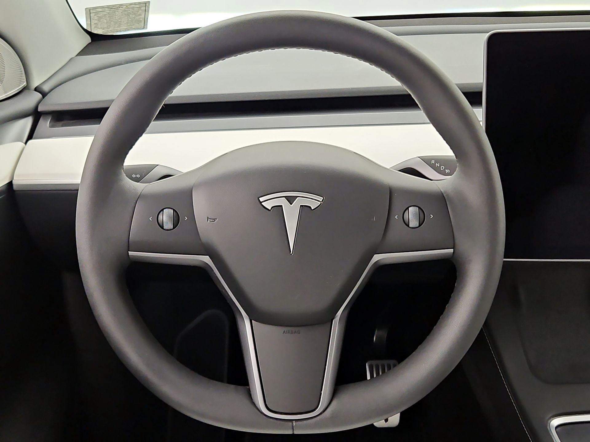 Thumbnail: 2024 Tesla Model Y - 10