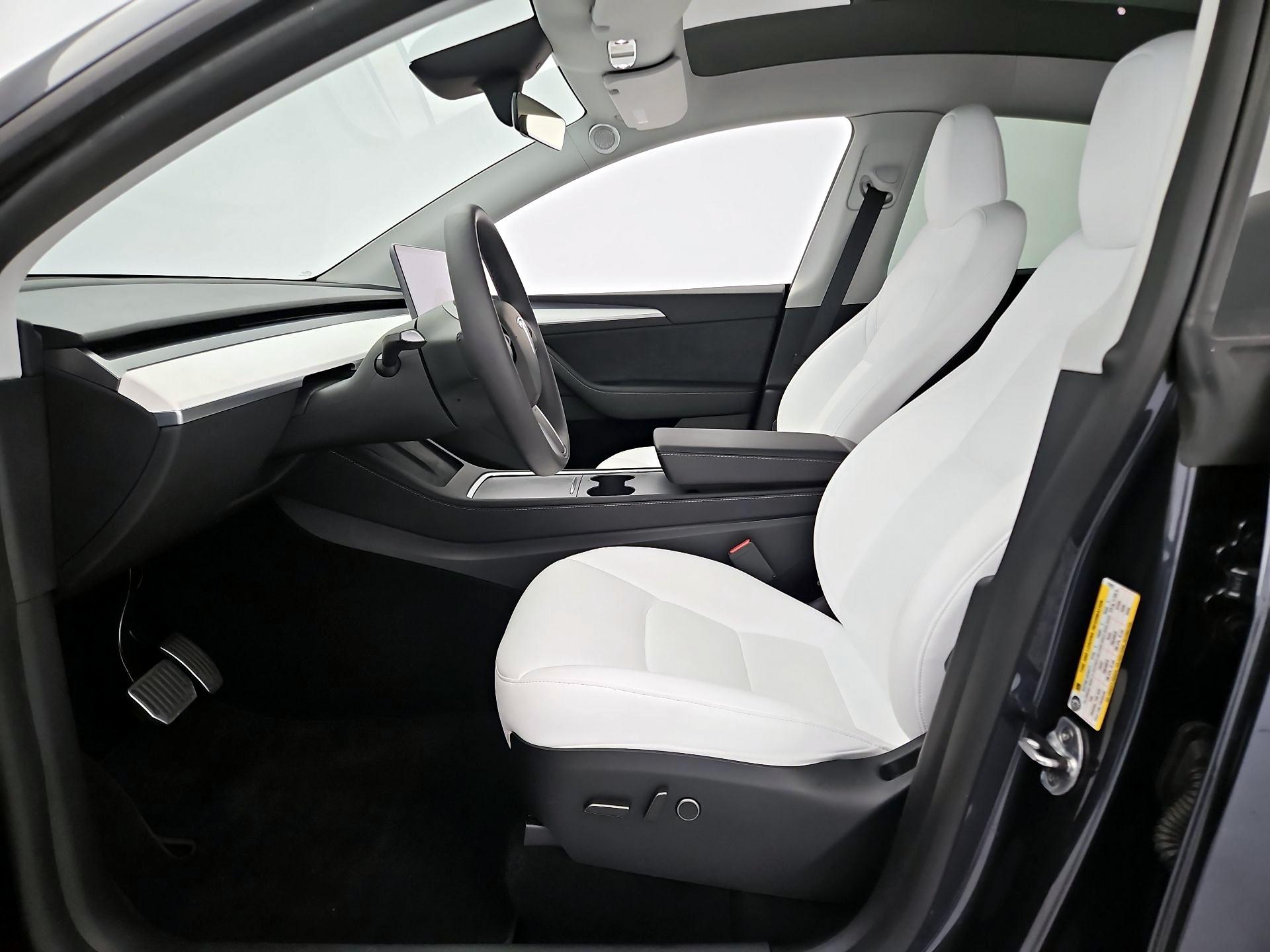 Thumbnail: 2024 Tesla Model Y - 11